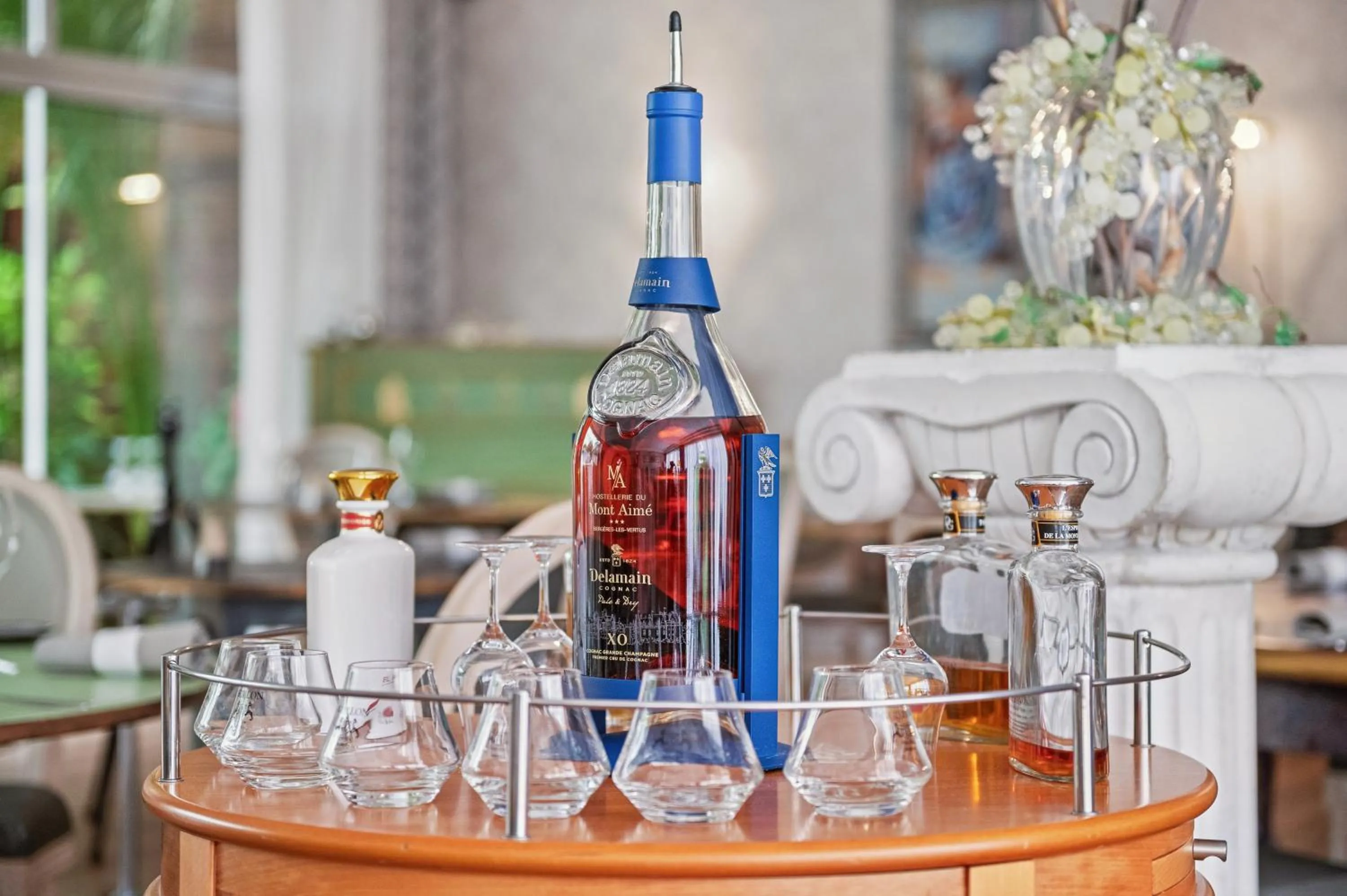 Lounge or bar in Hostellerie Du Mont Aimé