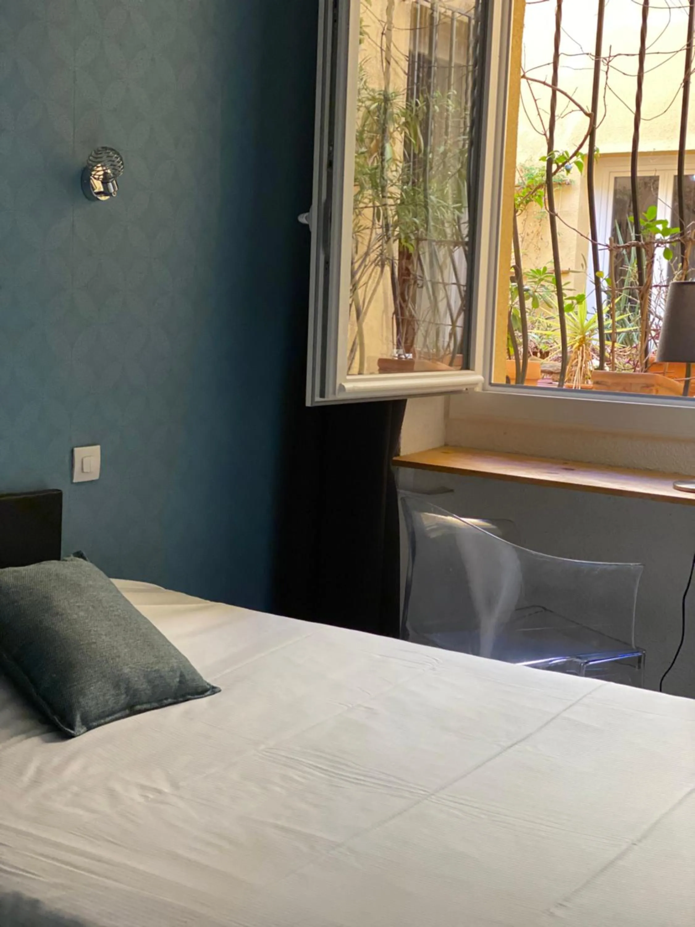 Bedroom, Bed in Hôtel De La Loge