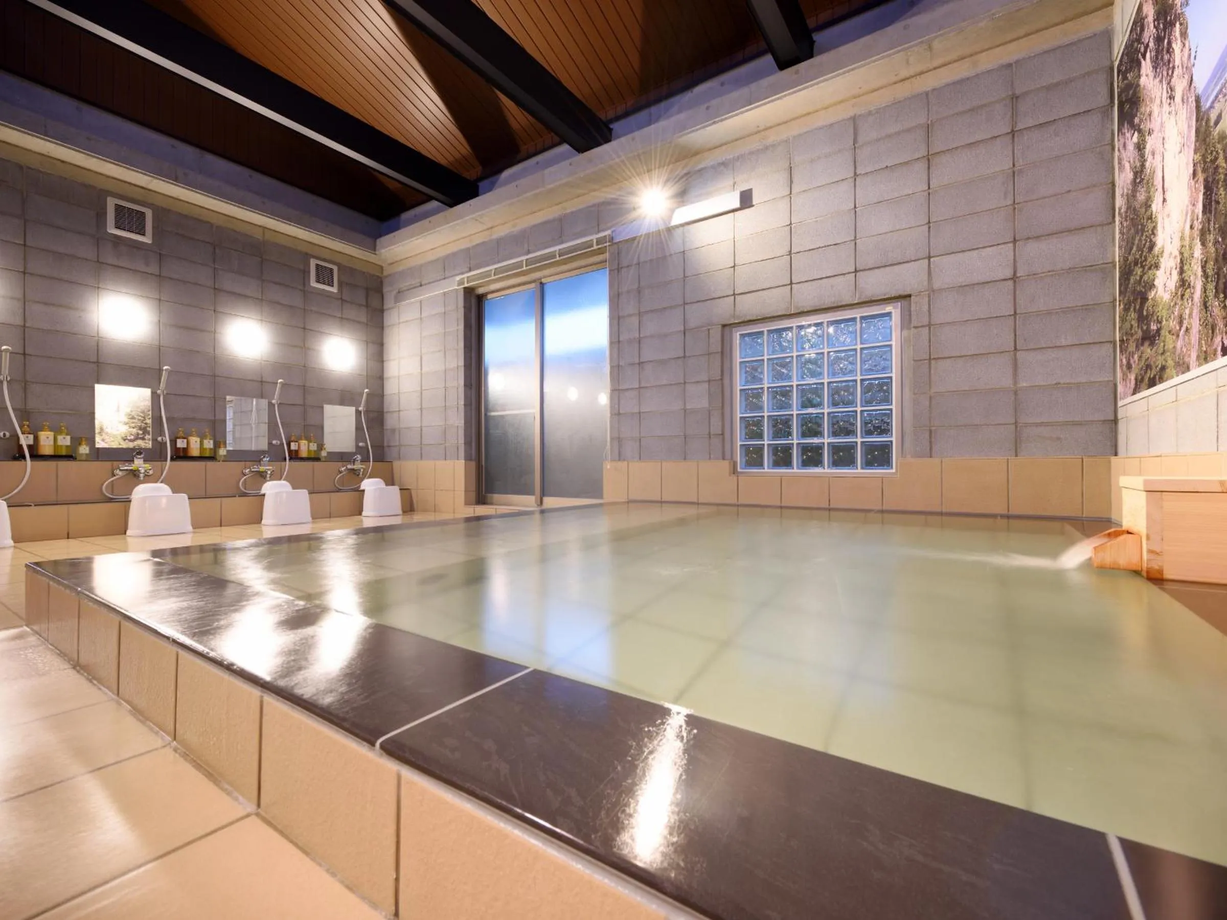 Public Bath in La'gent Inn Kesennuma