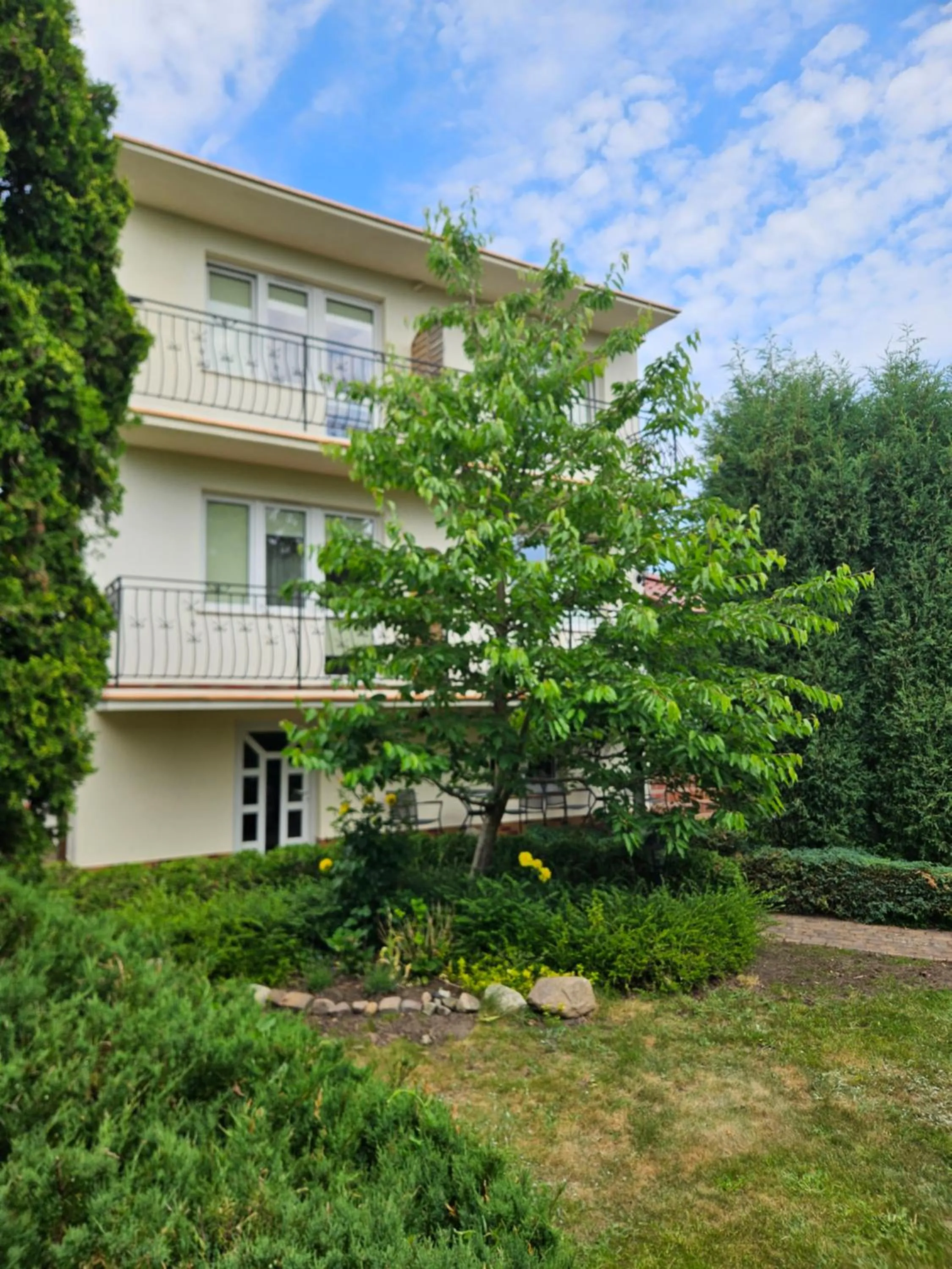 Property building in Willa Atrium