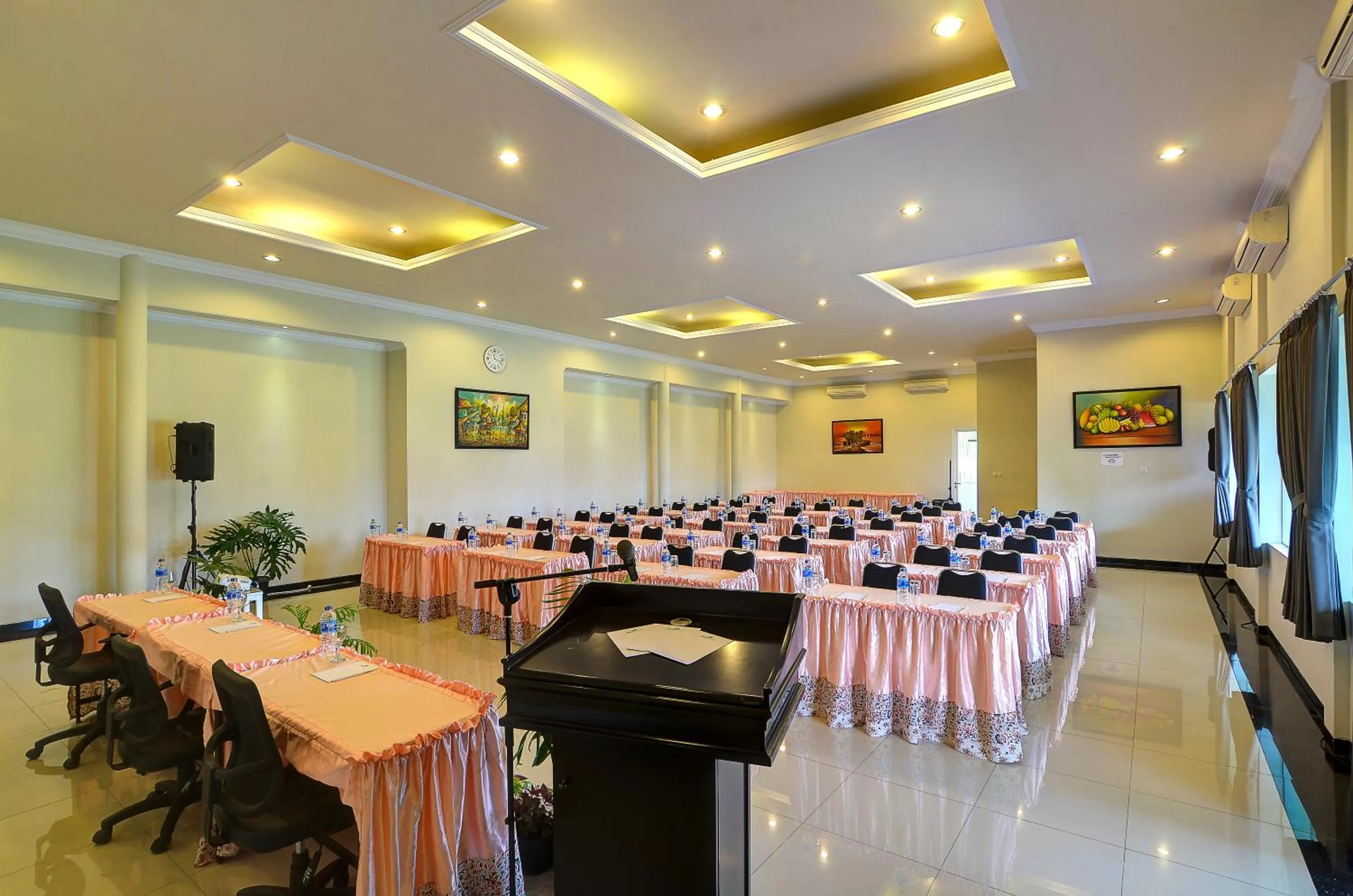Meeting/conference room in Riverstone Hotel & Cottage