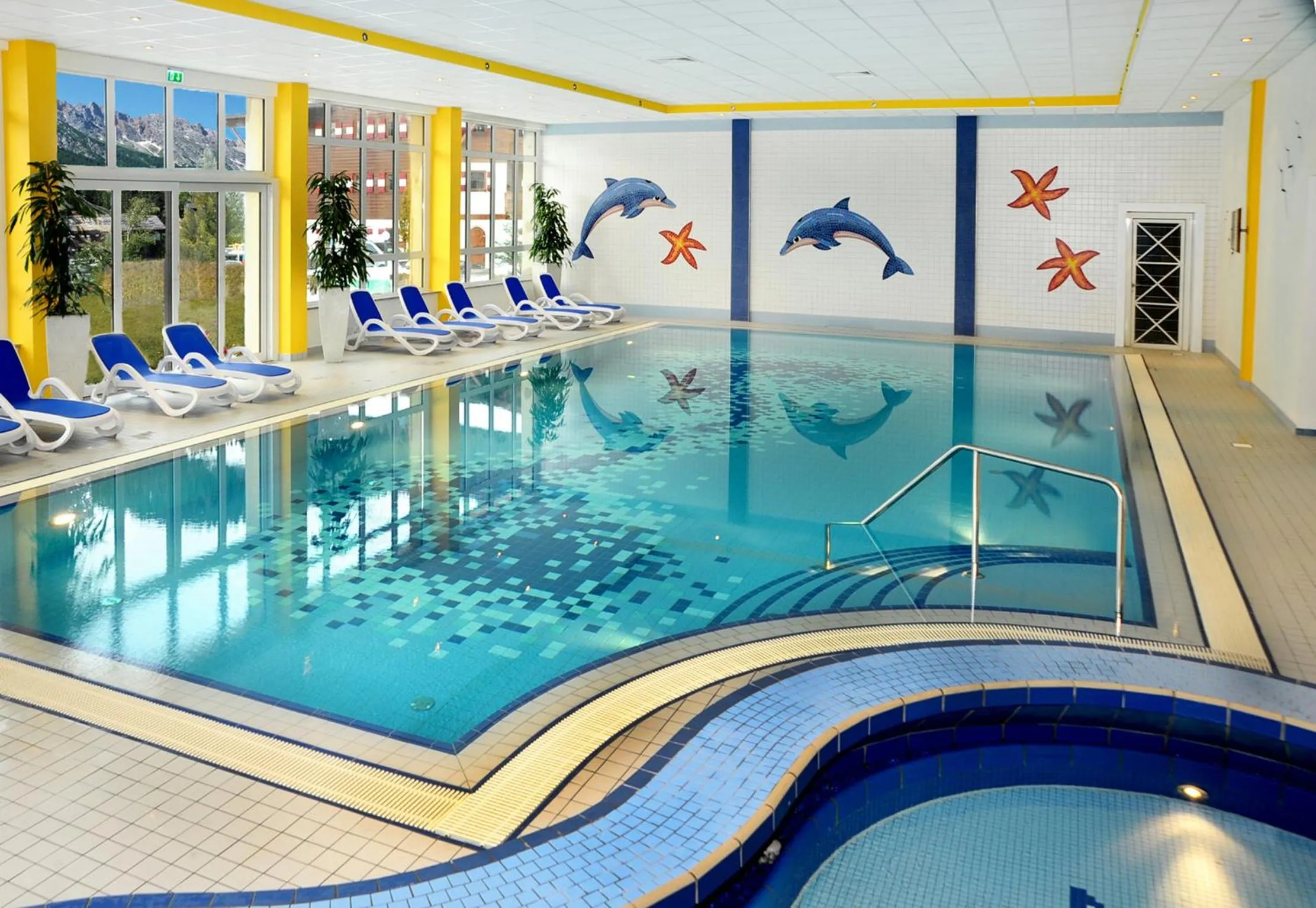 Swimming pool in All Inclusive - Marco Polo Alpina Familien- & Sporthotel