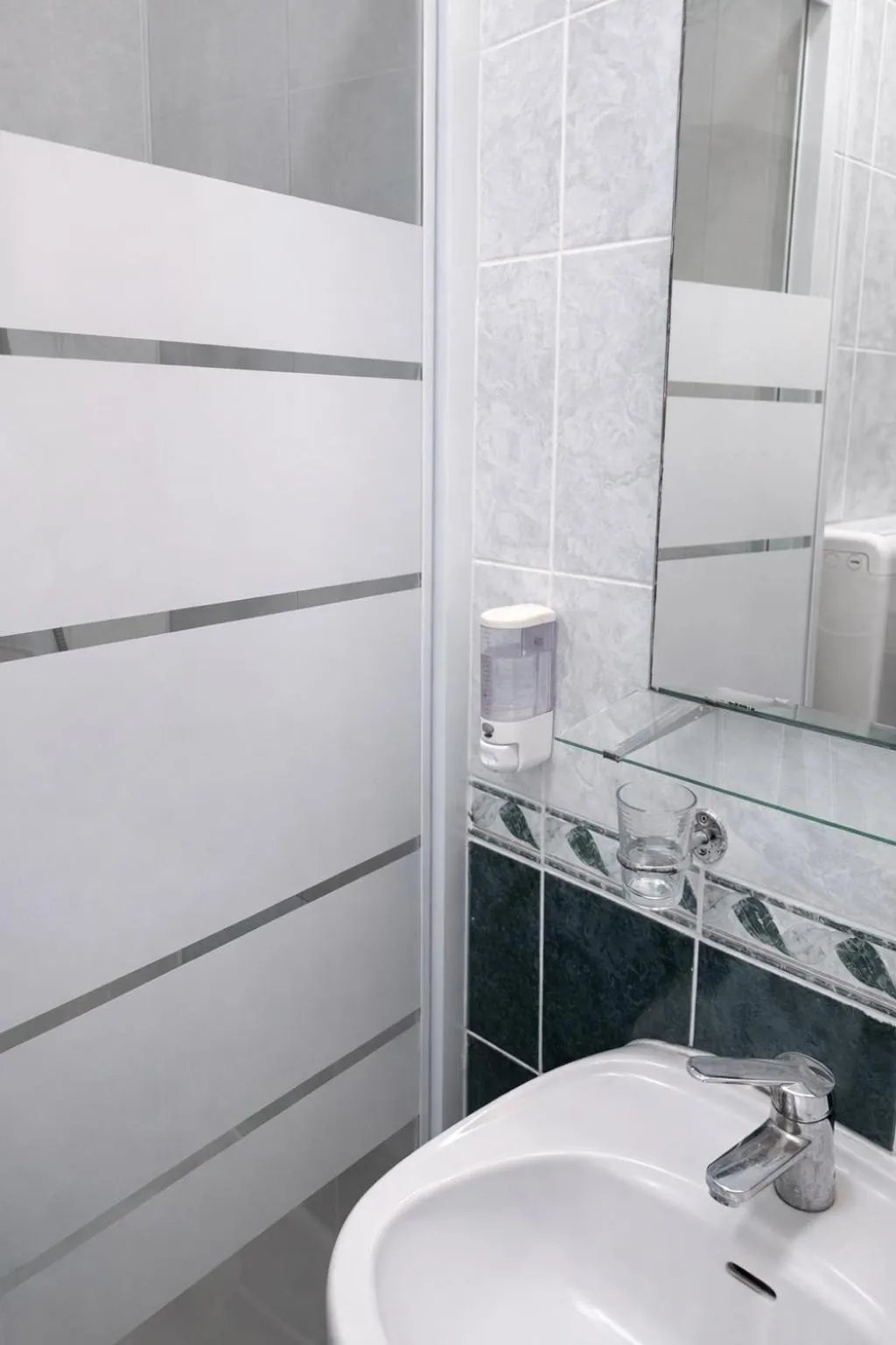 Hotel Montana Paris Lafayette