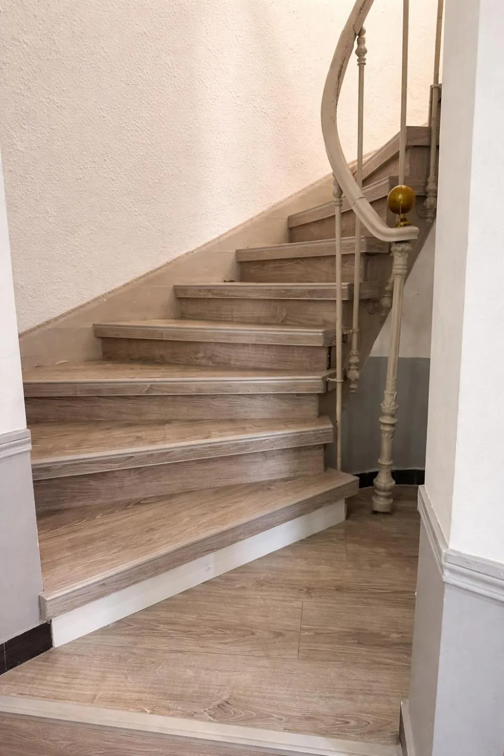 Hotel Montana Paris Lafayette