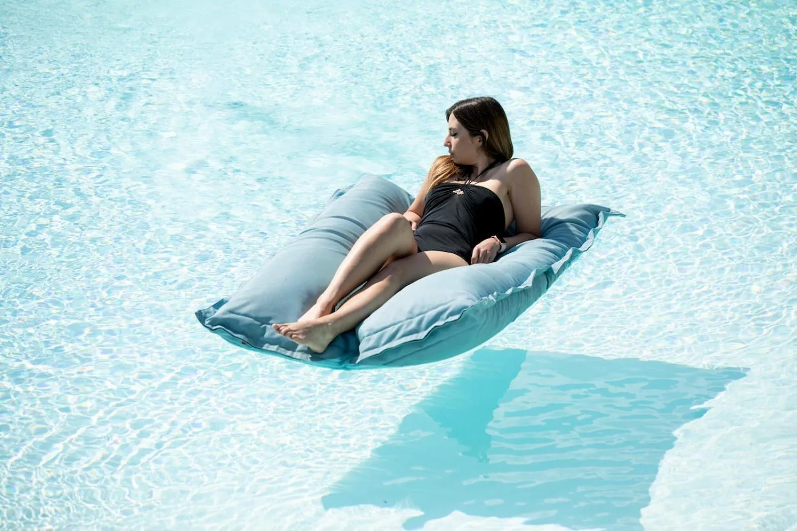 People in Hotel Miranda