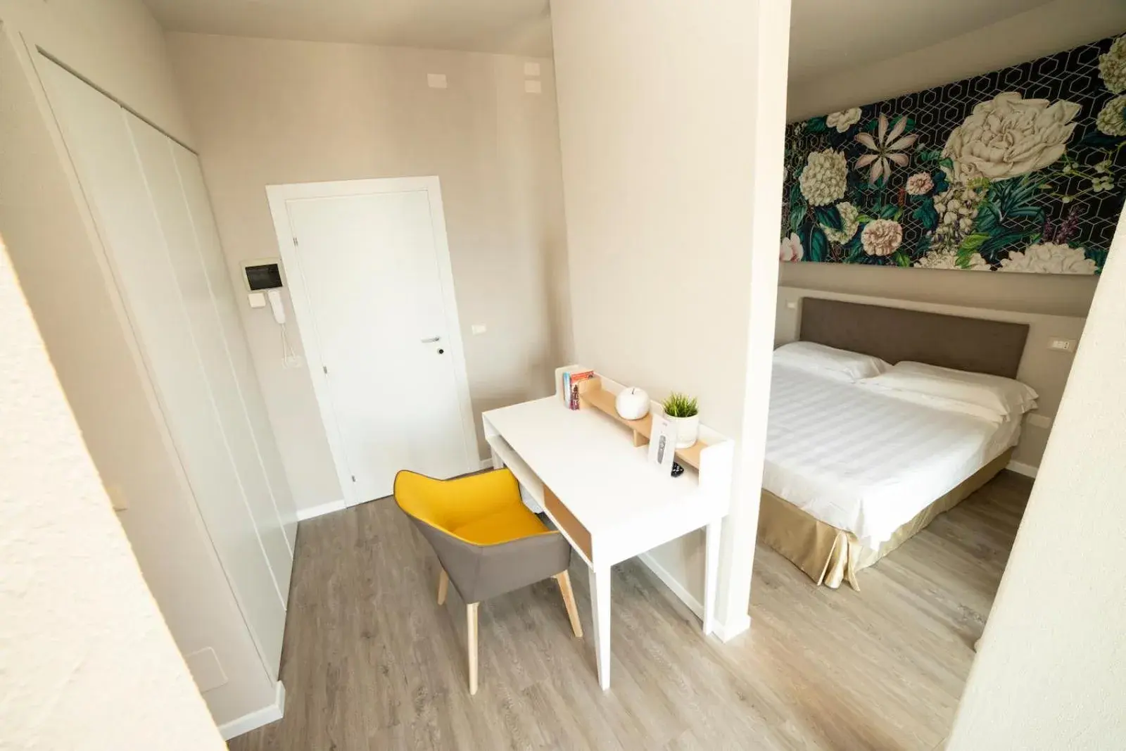 Superior Deluxe Double or Twin Room in Hotel Miranda Superior Deluxe Double or Twin Room in Hotel Miranda