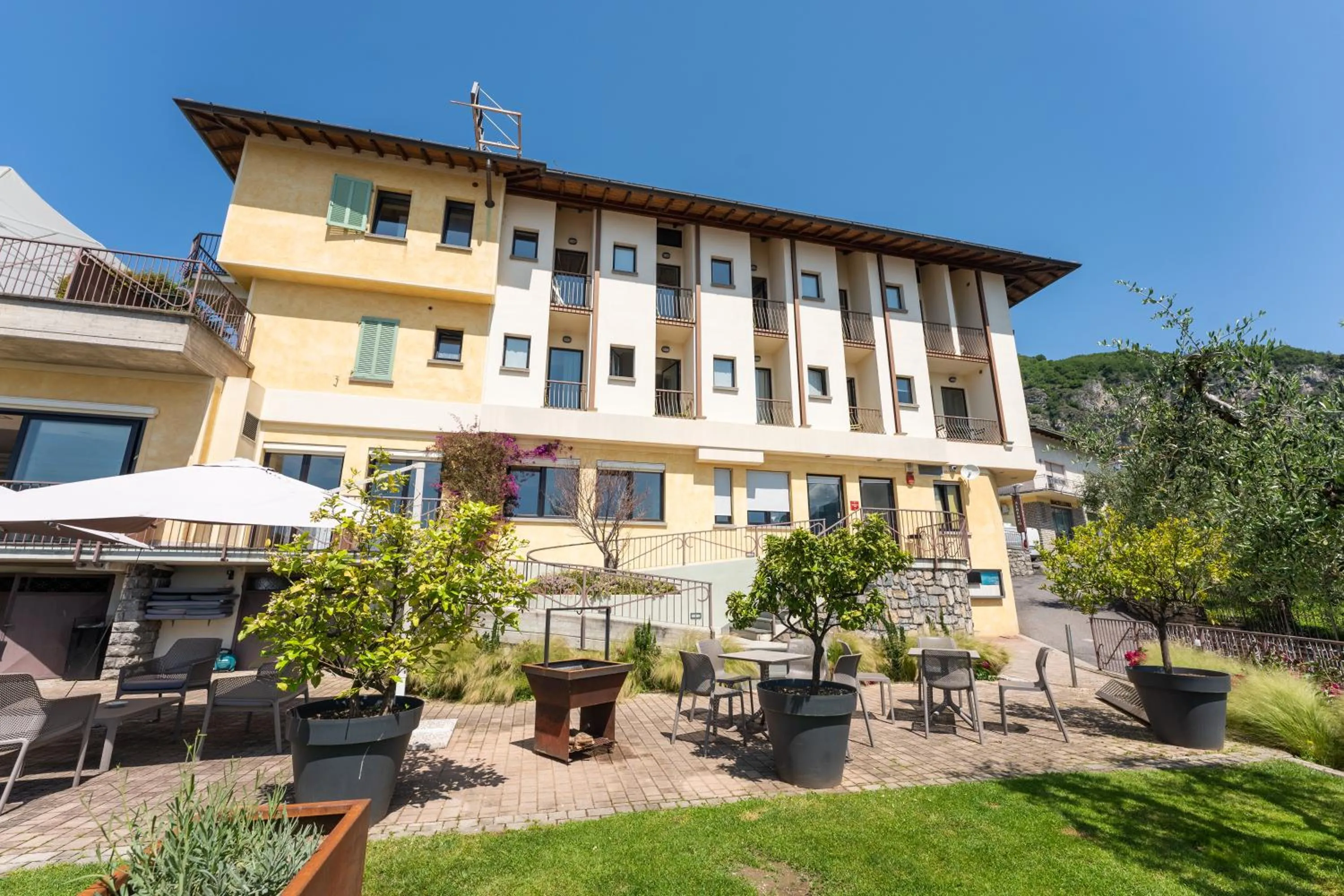 Restaurant/places to eat in Hotel Miranda