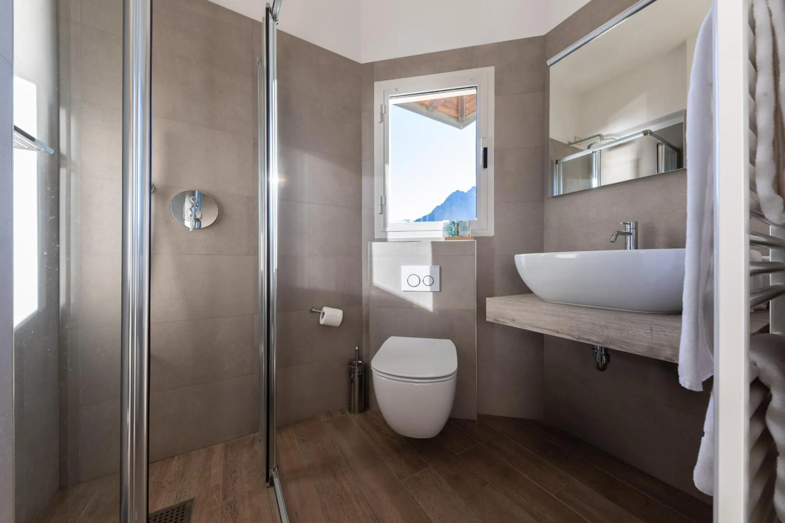 Bathroom in Hotel Miranda