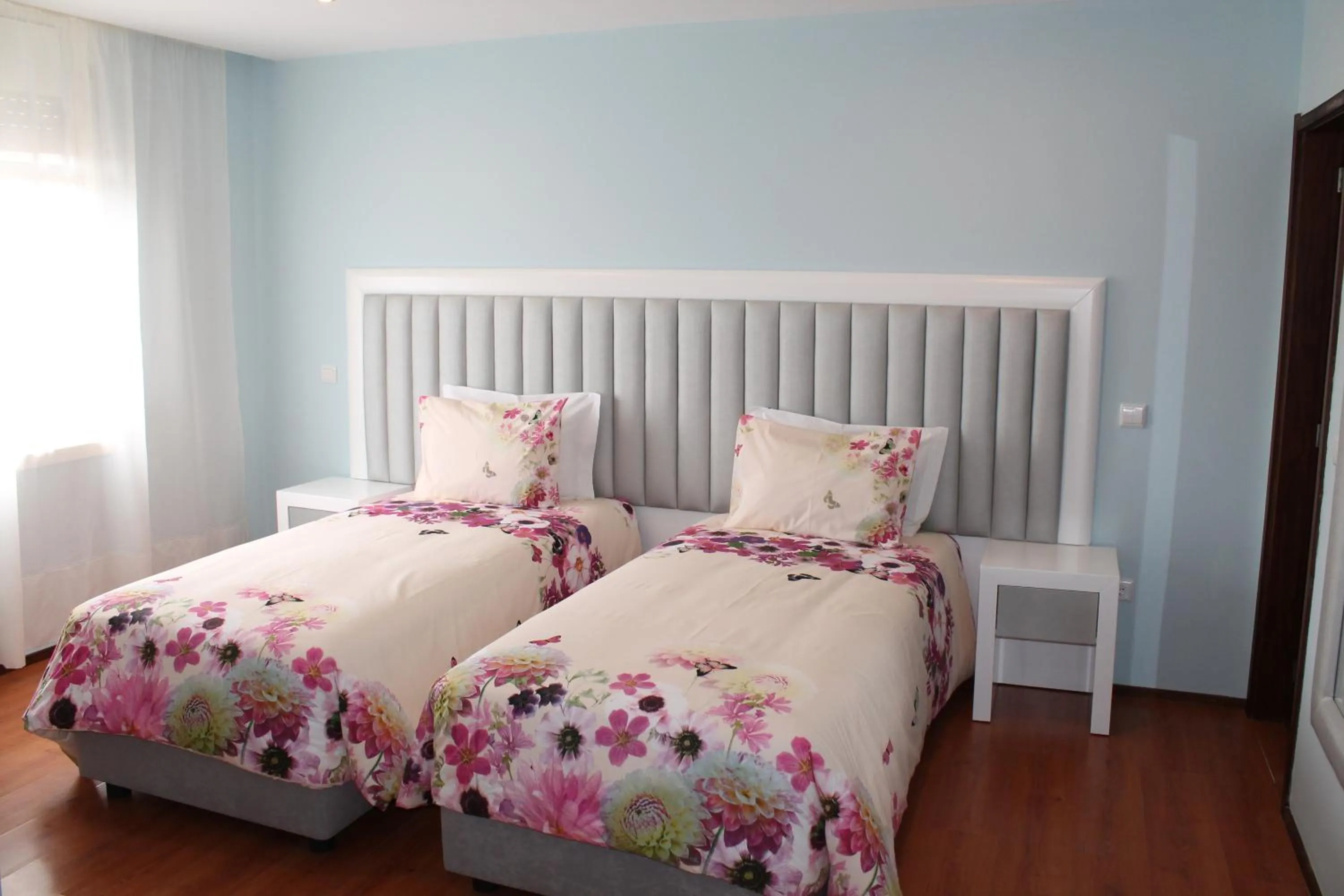 Bedroom, Bed in Grande Oceano Guest House