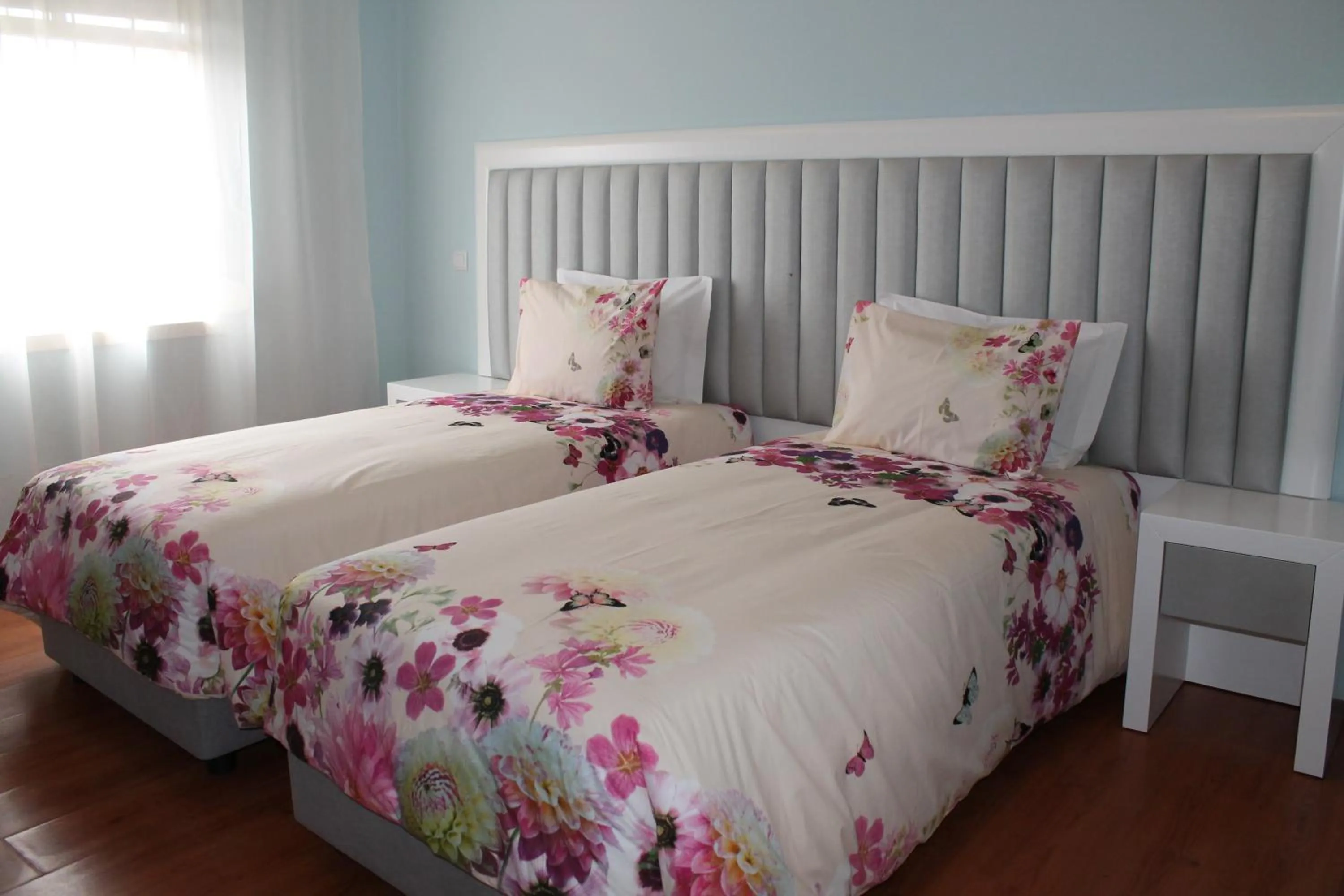 Bedroom, Bed in Grande Oceano Guest House