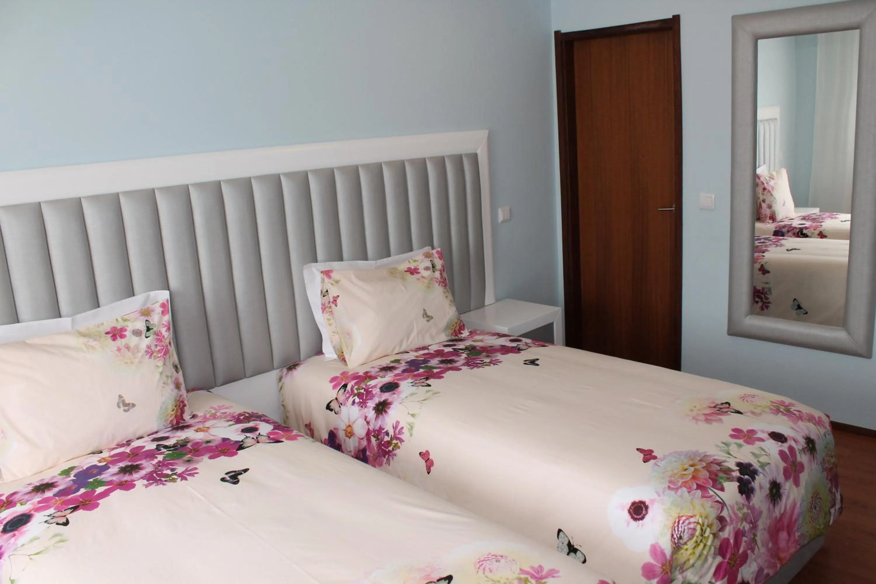 Bedroom, Bed in Grande Oceano Guest House