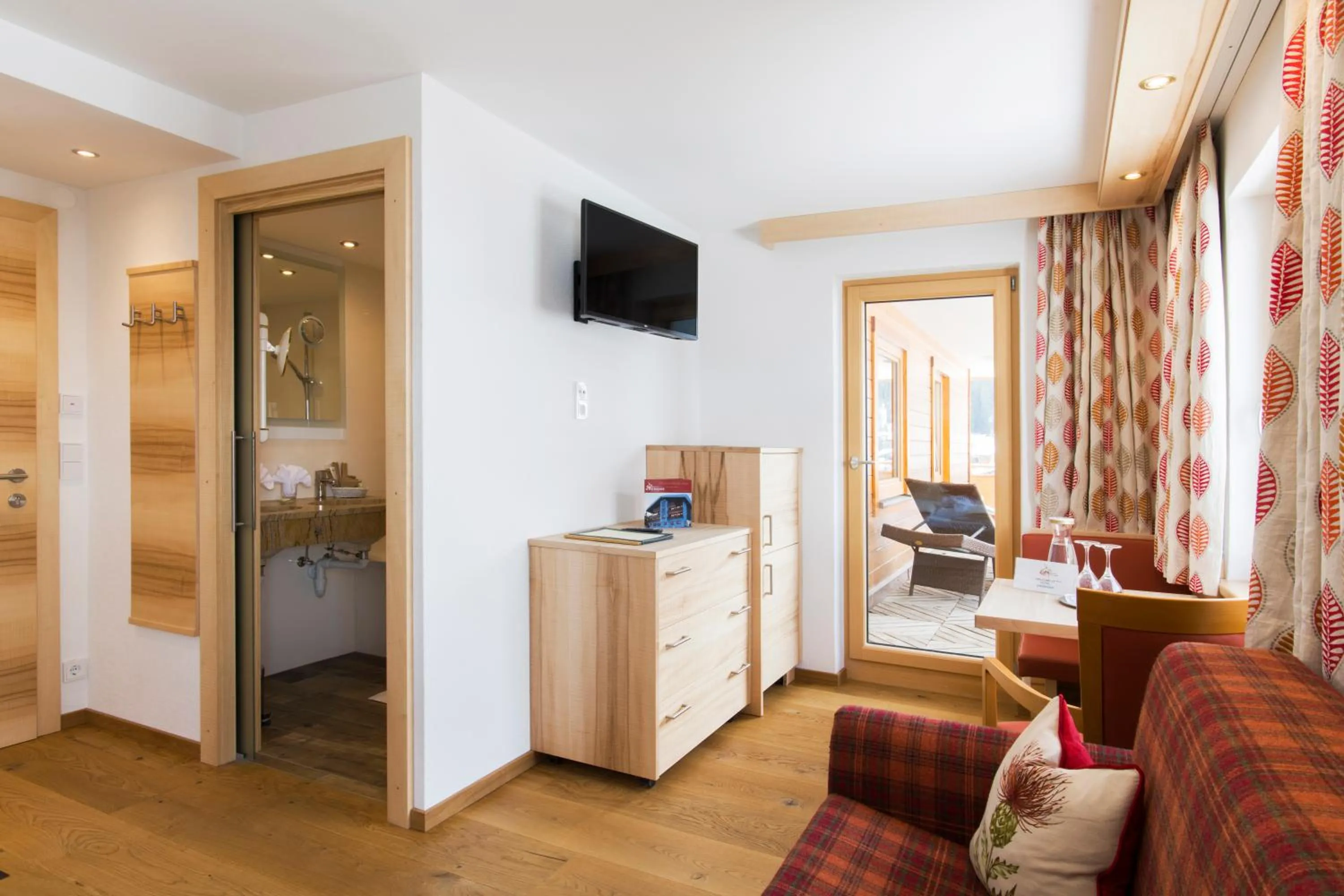 TV and multimedia in Hotel Anemone