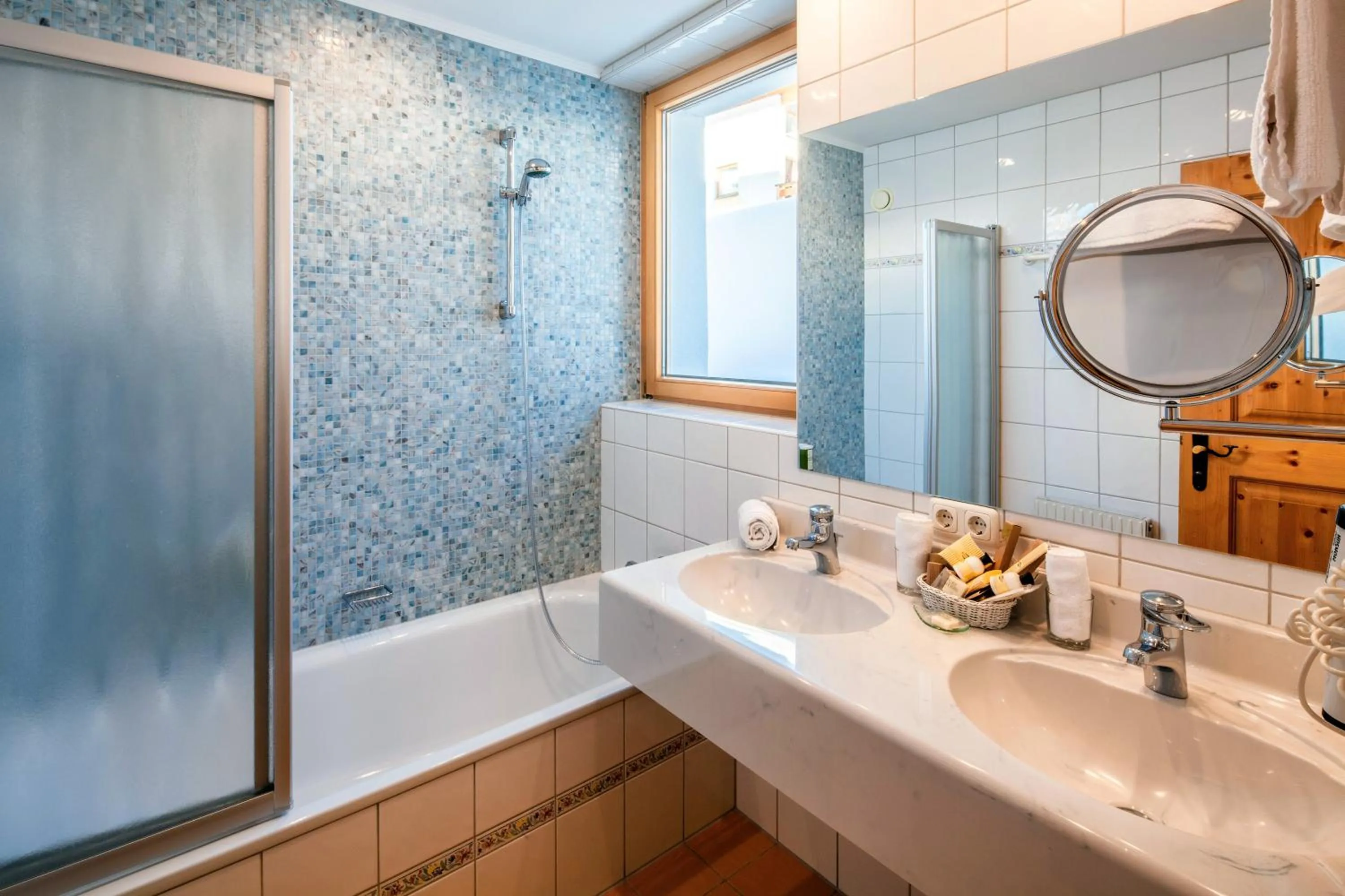 Bathroom in Hotel Anemone