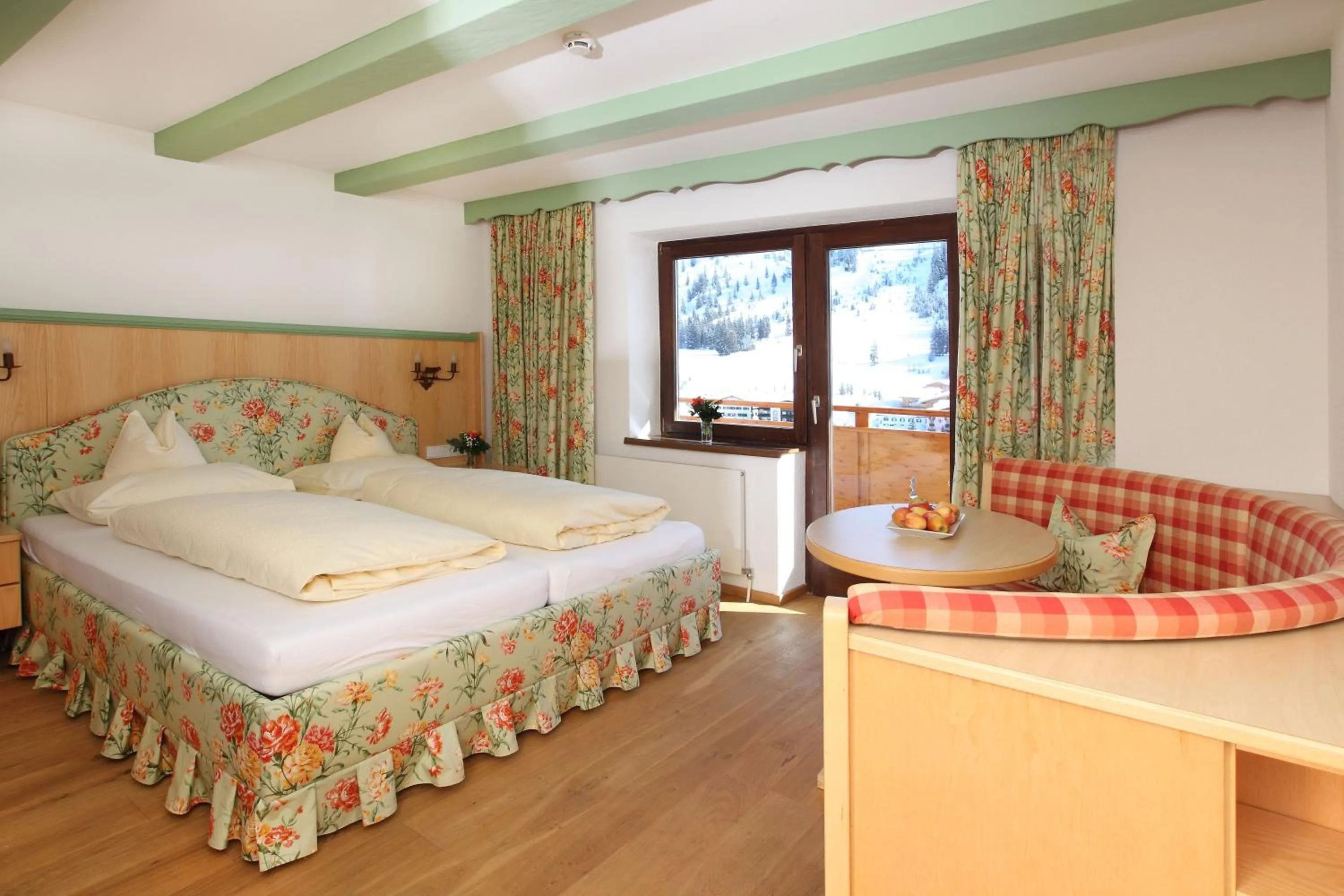 Photo of the whole room, Bed in Hotel Anemone