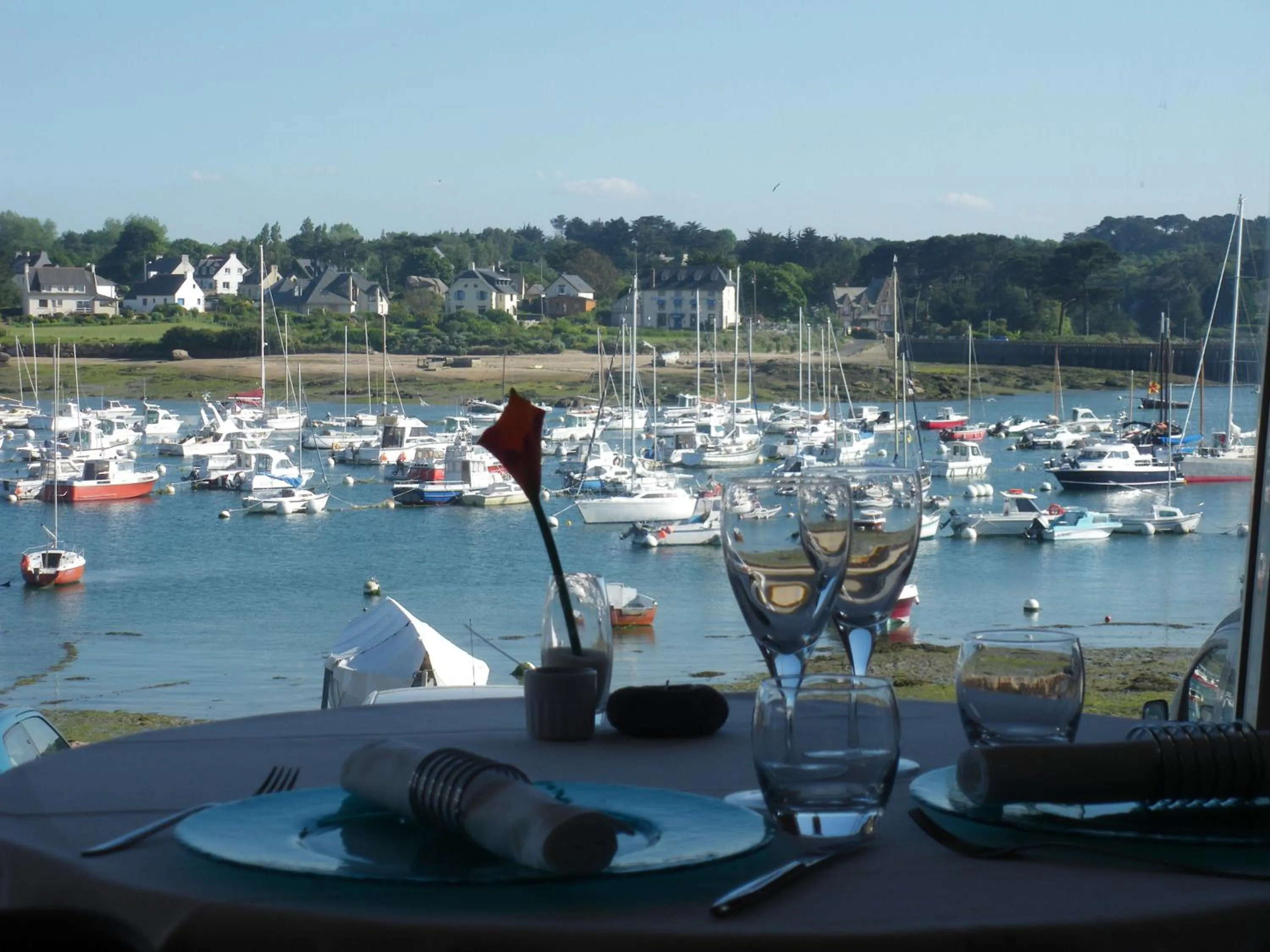 Restaurant/places to eat in Hôtel des Rochers