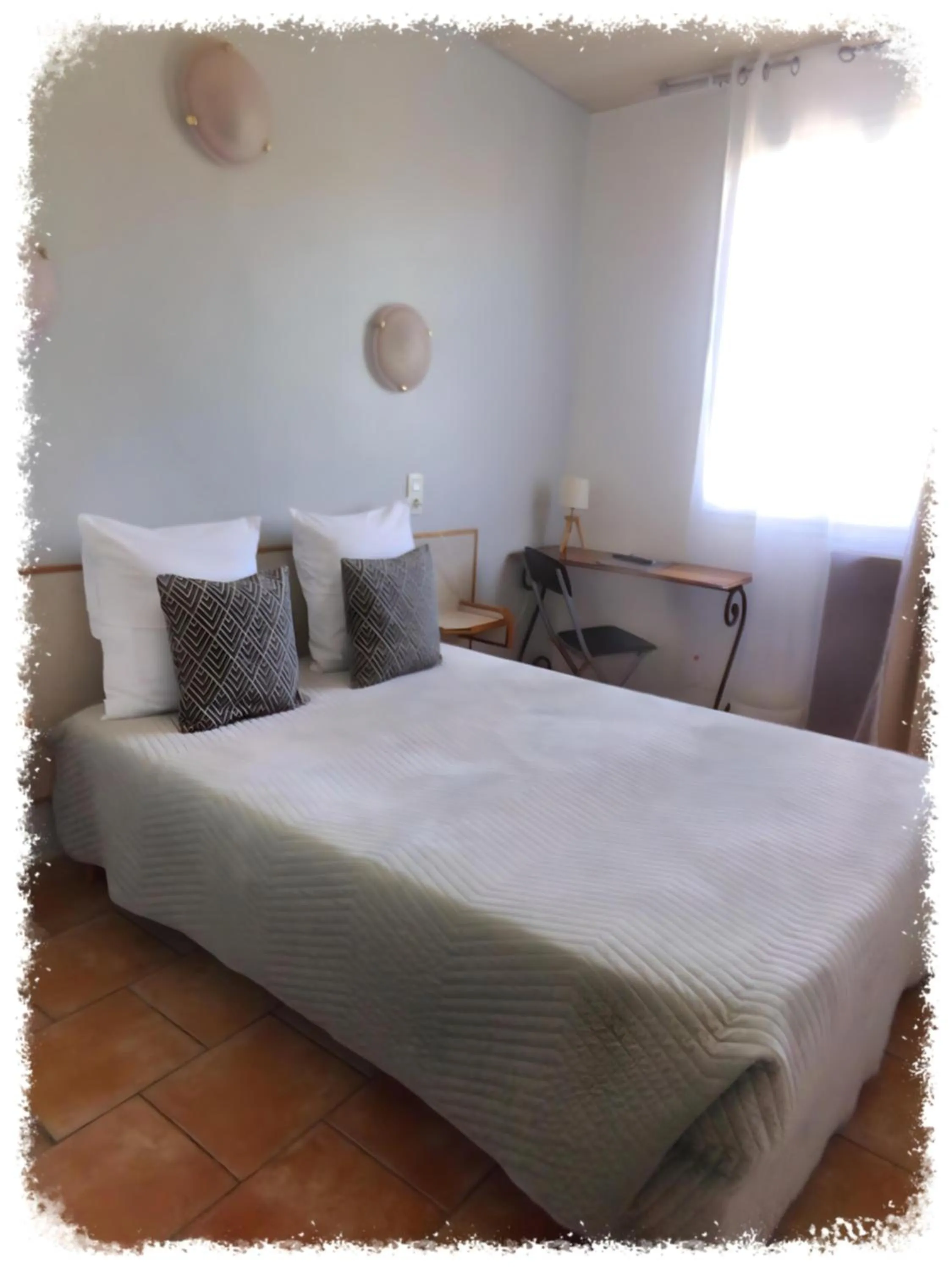 Bedroom, Bed in Hotel Du Lac