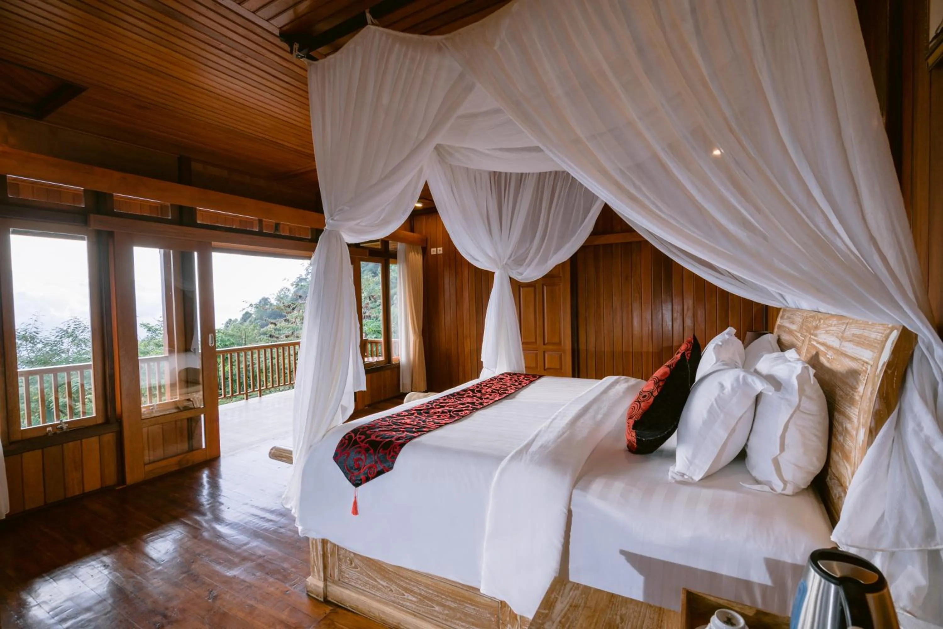 View (from property/room), Bed in Munduk Menir Villas