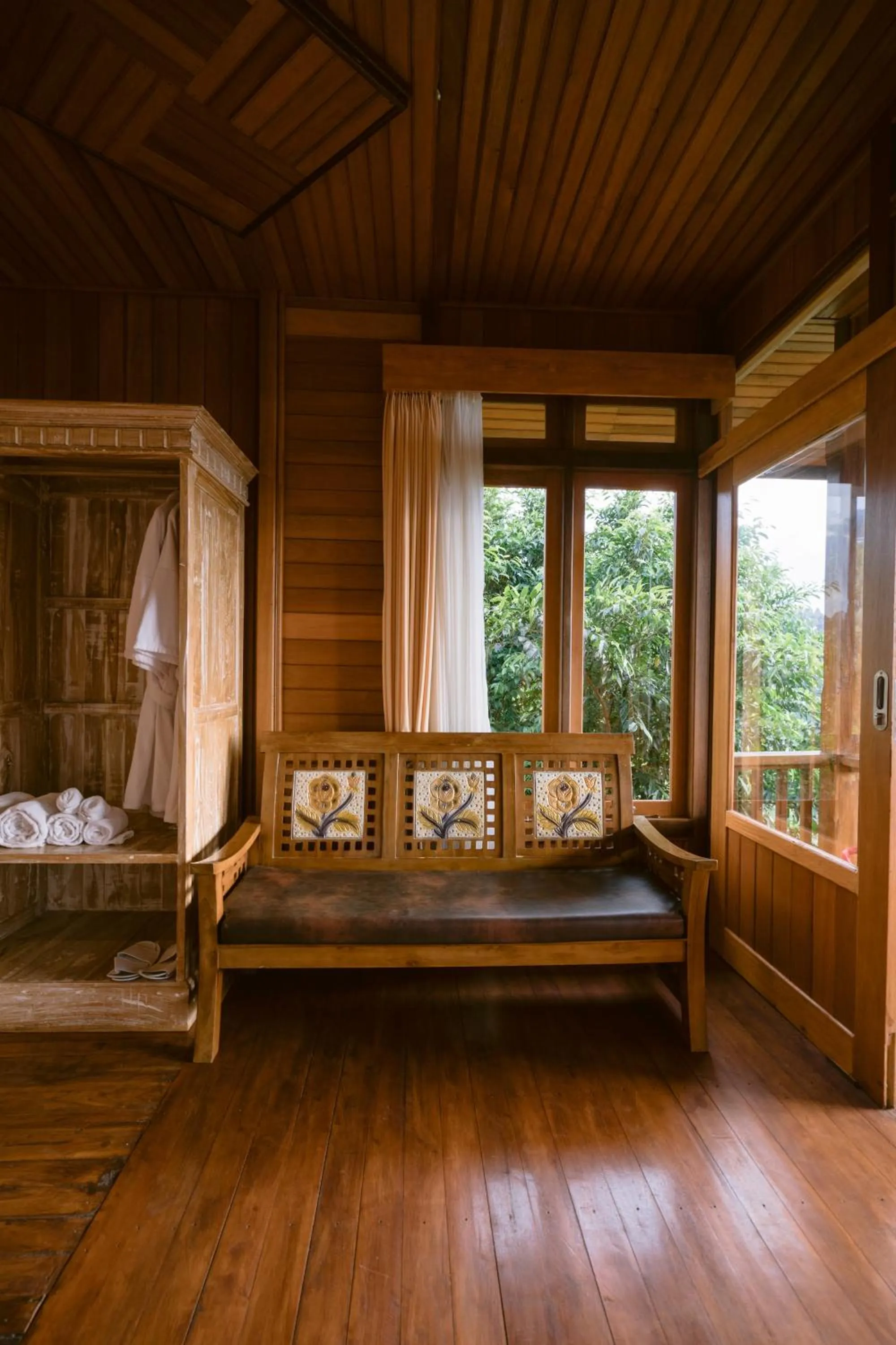 Seating area, Bed in Munduk Menir Villas