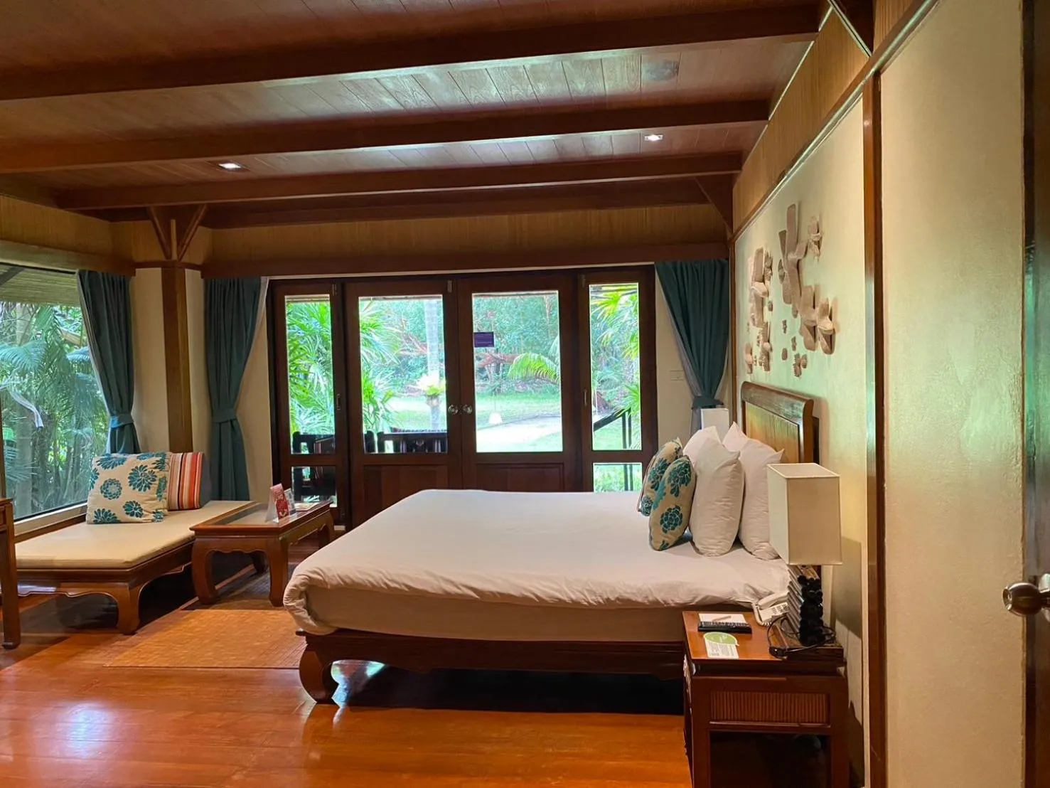 Bed in Centara Koh Chang Tropicana Resort