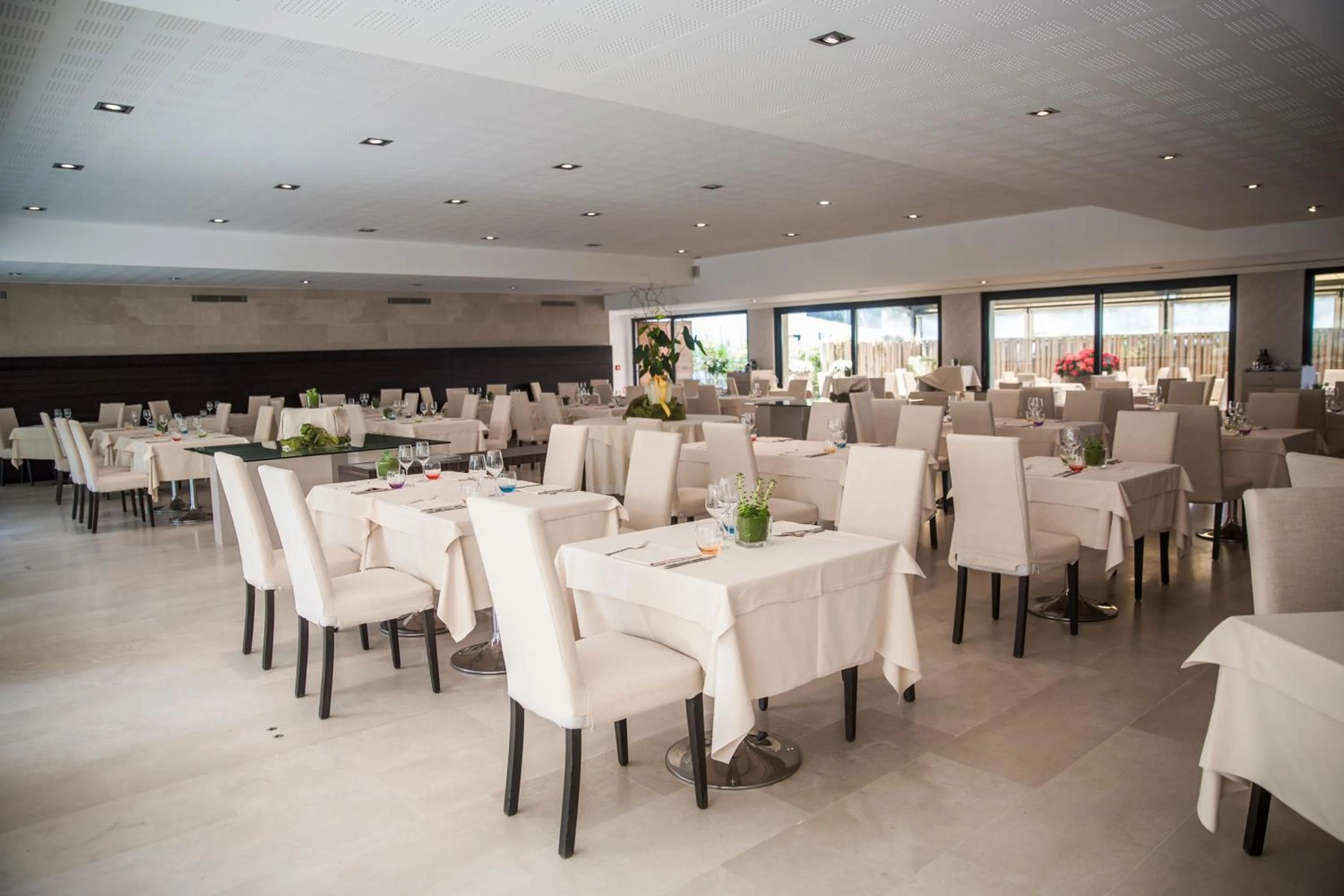 Restaurant/places to eat in Hotel Acquaviva Del Garda