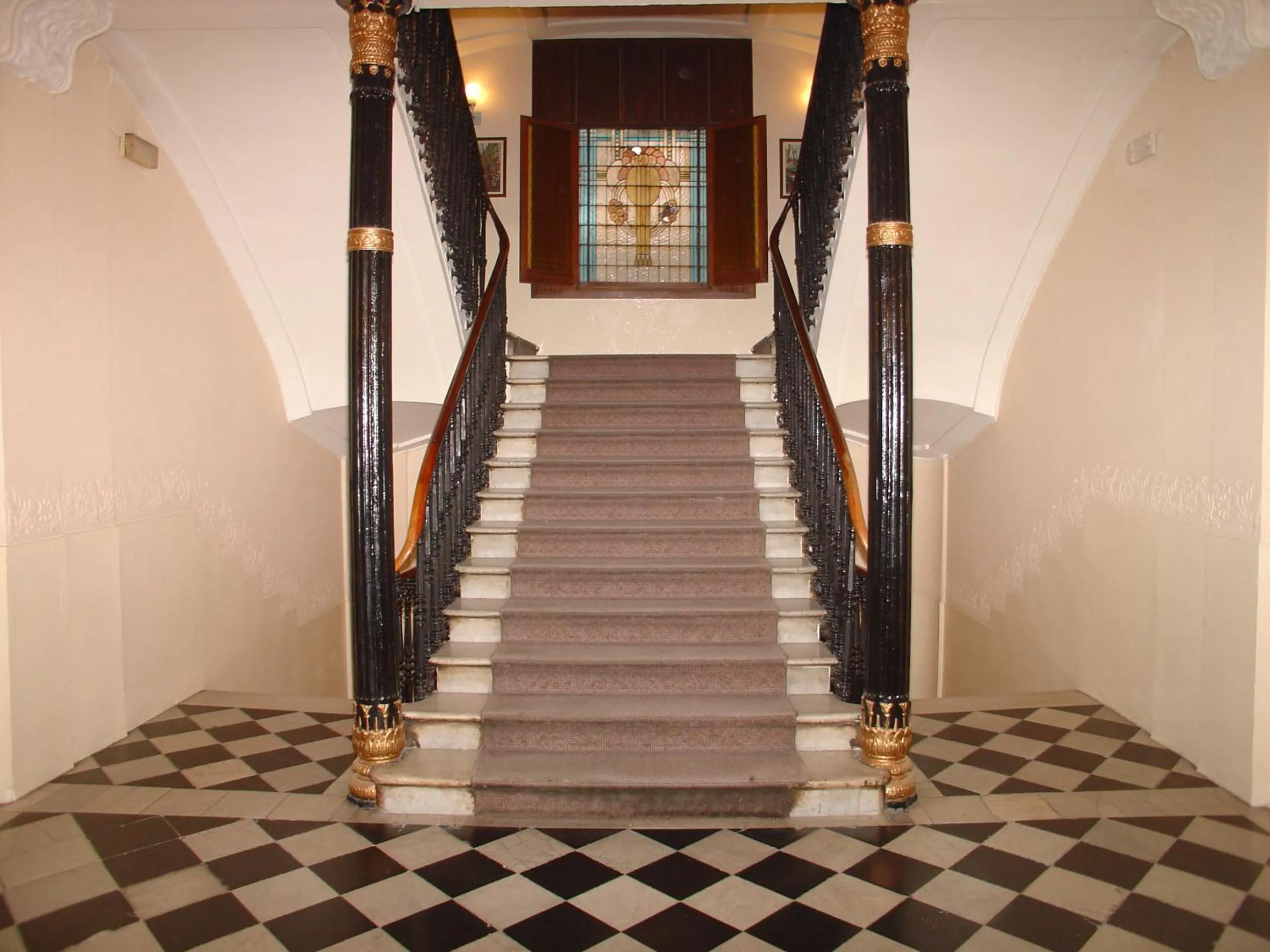 Decorative detail in Cuatro Naciones