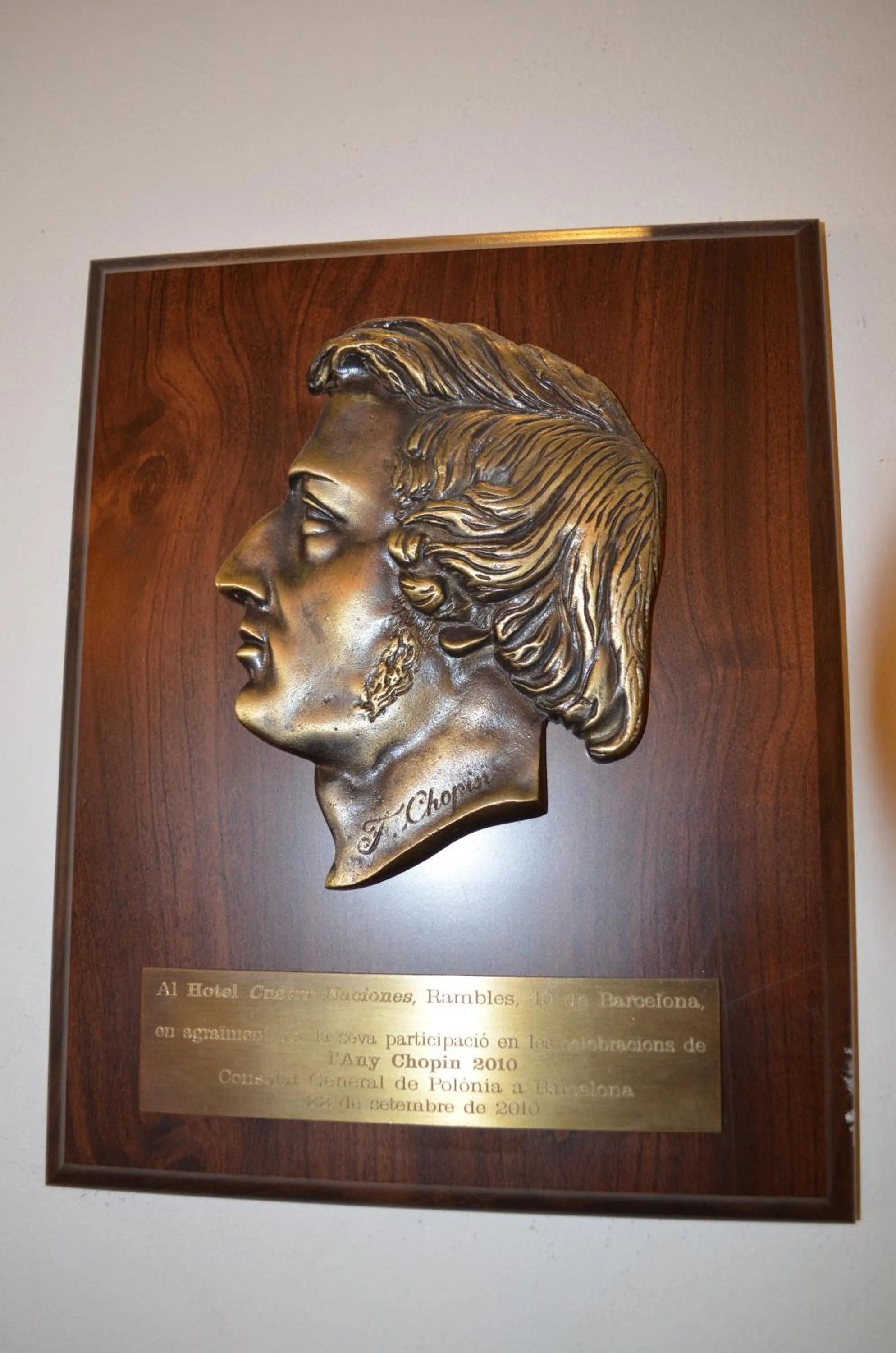 Property logo or sign in Cuatro Naciones