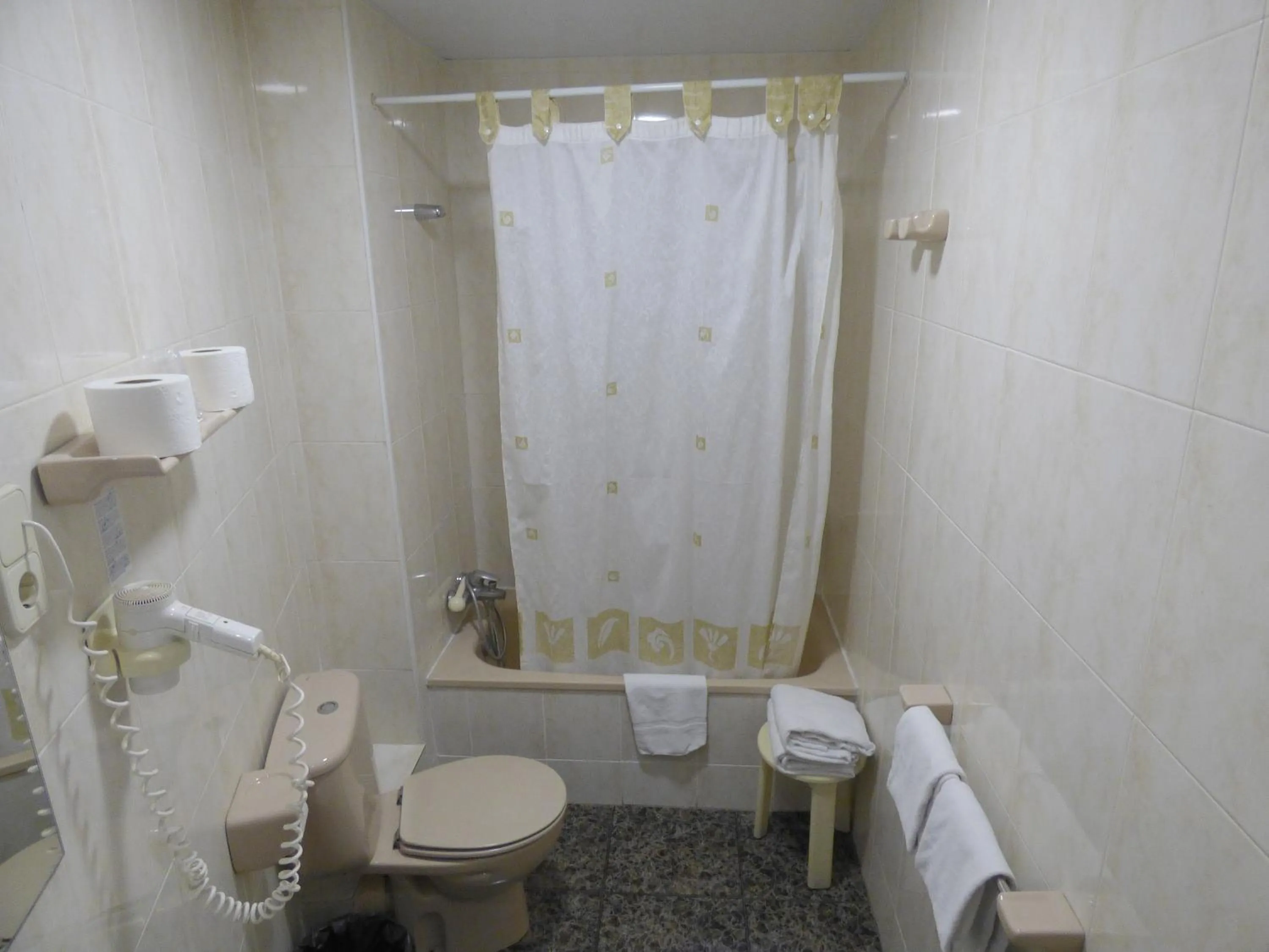 Toilet in Cuatro Naciones