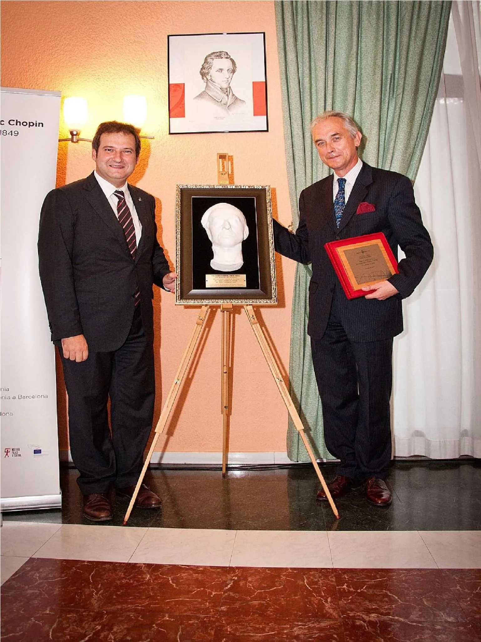 Communal lounge/ TV room in Cuatro Naciones