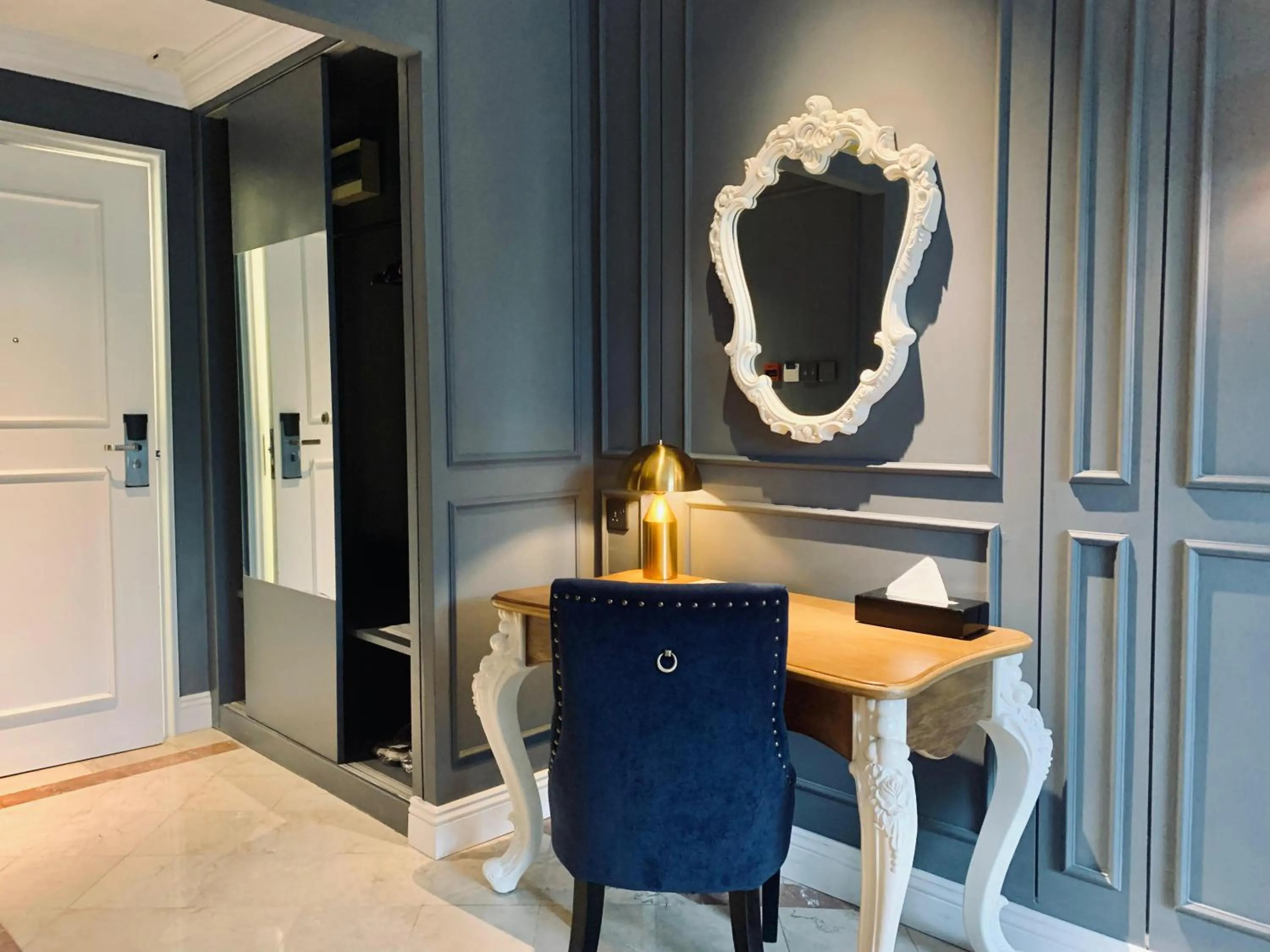 Grand Eska Hotel & Suites Batam