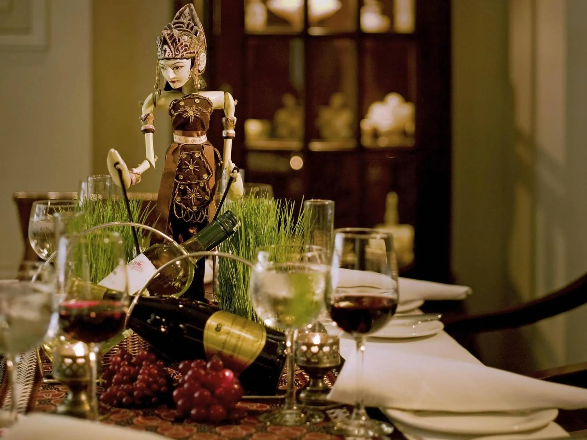 Restaurant/places to eat in The Phoenix Hotel Yogyakarta - Handwritten Collection