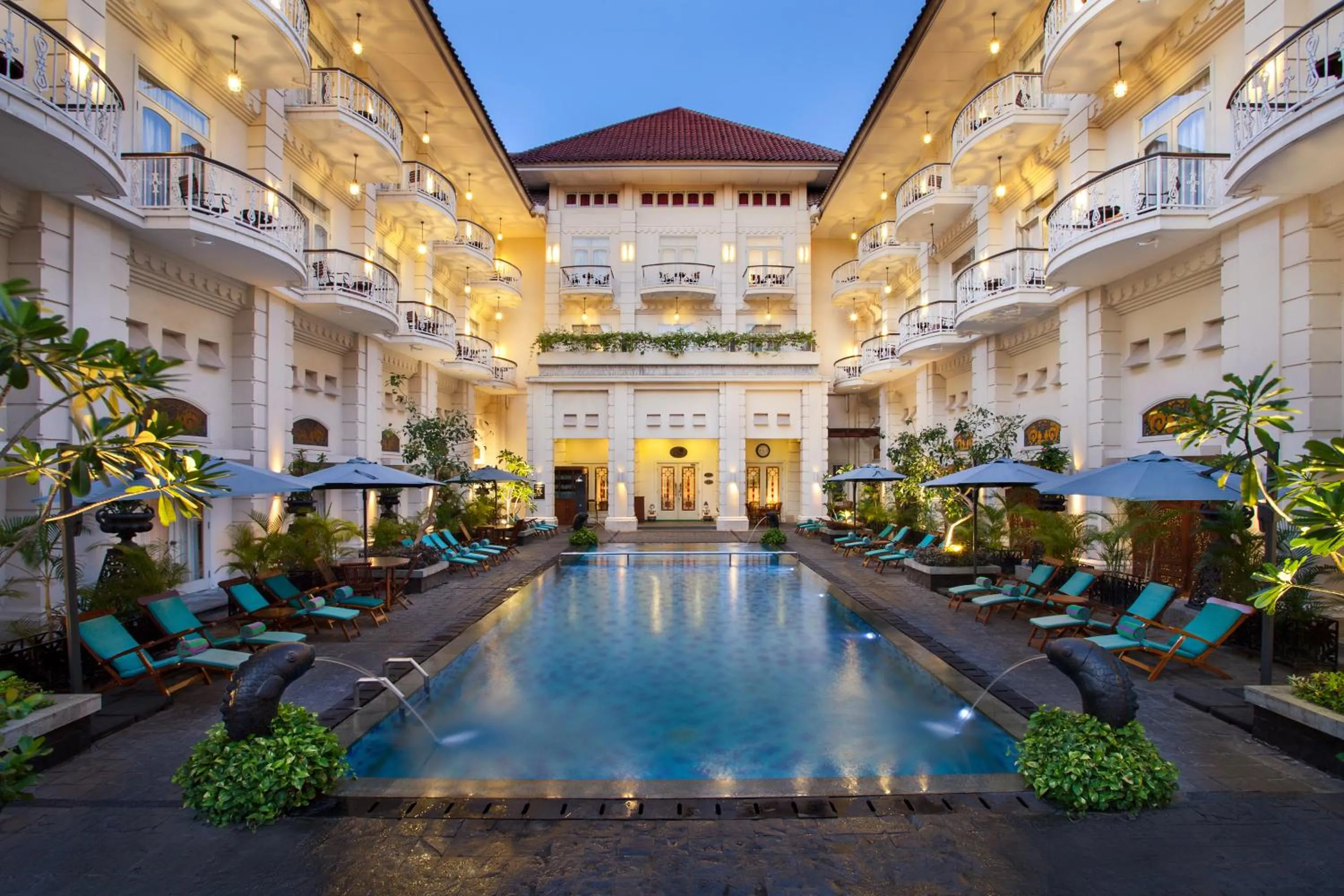Swimming pool in The Phoenix Hotel Yogyakarta - Handwritten Collection