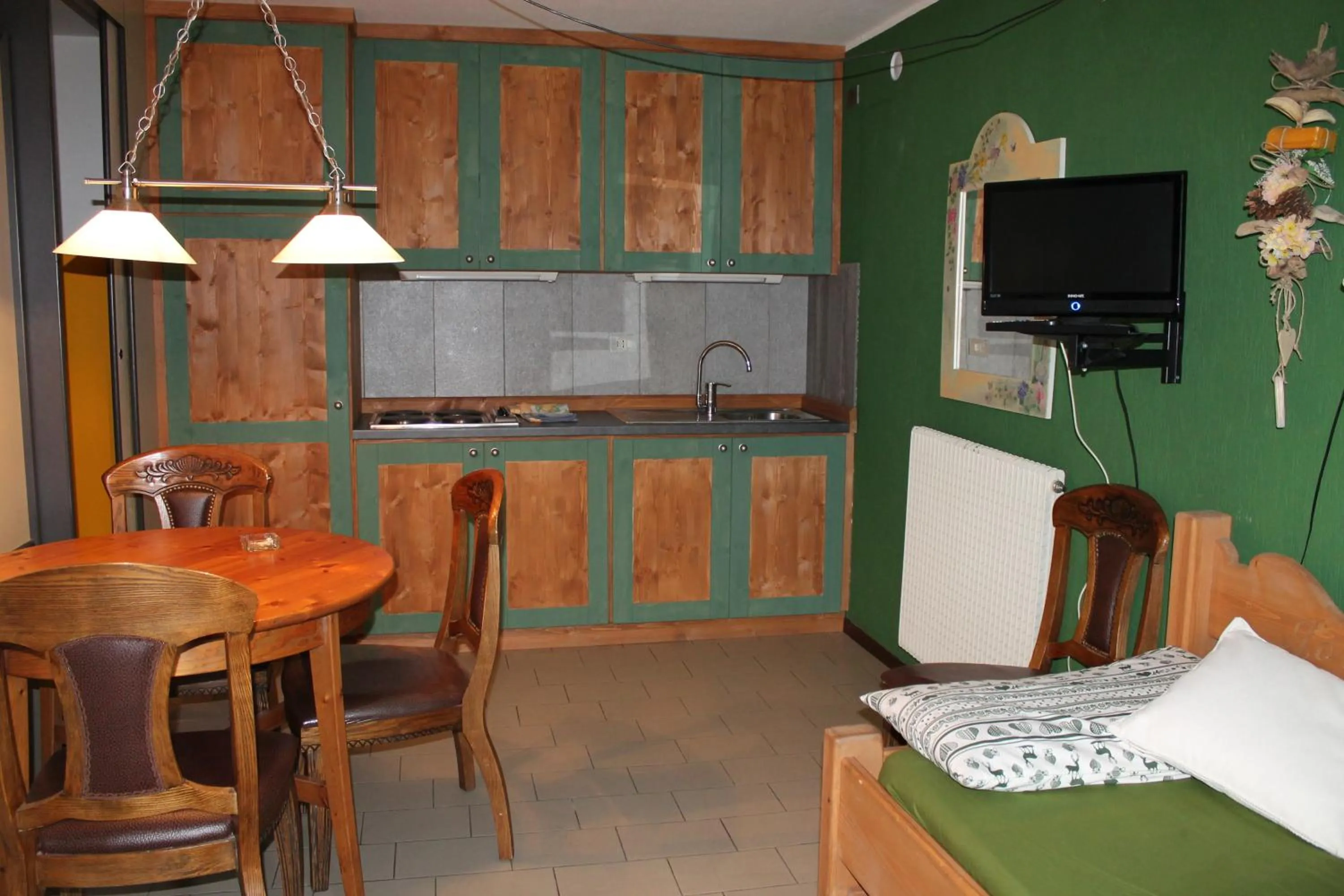 Kitchen or kitchenette in Jolly Residence