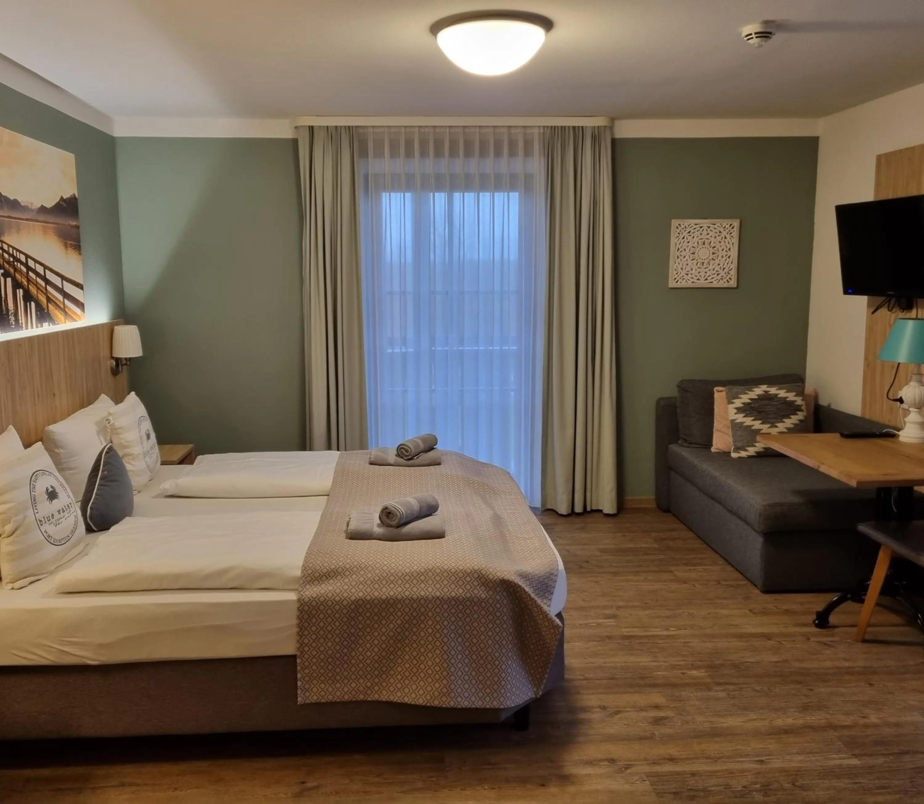 Bed in Gasthof Chiemseefischer