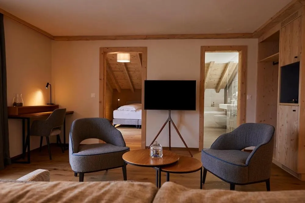 Bed in Hotel Alpenland