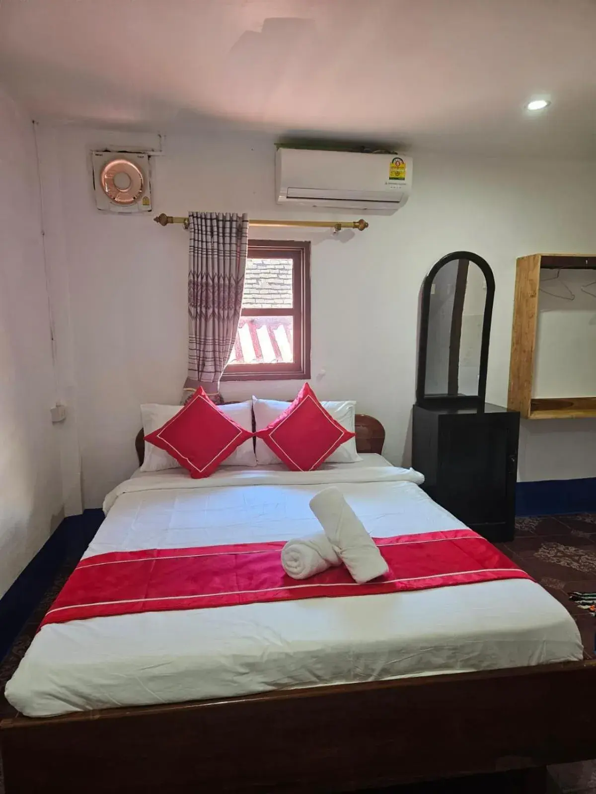 Deluxe Room in Chitlatda Bila House Deluxe Room in Chitlatda Bila House