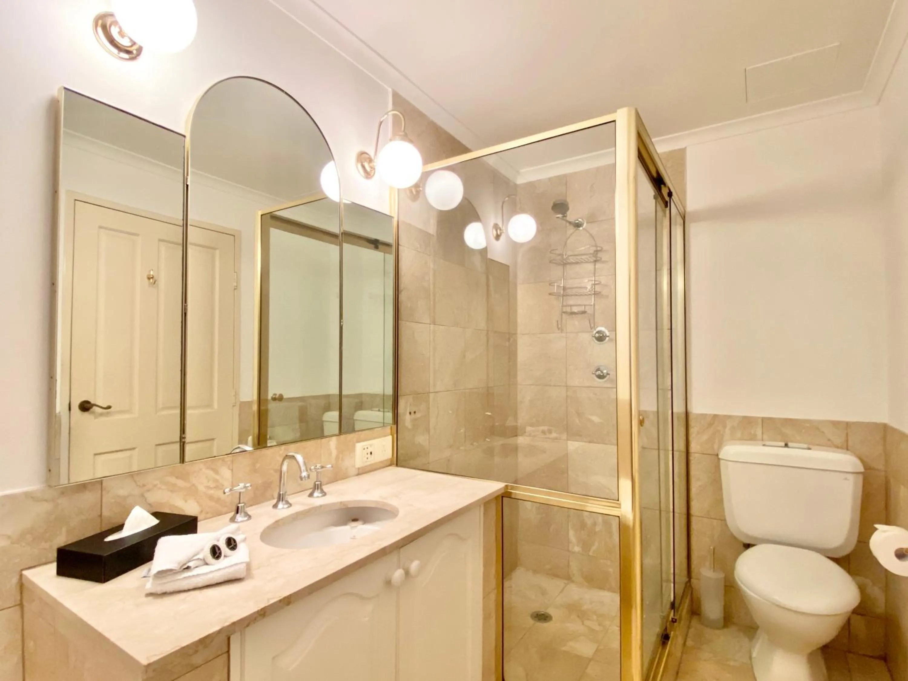 Bathroom in Milson Serviced Apartments