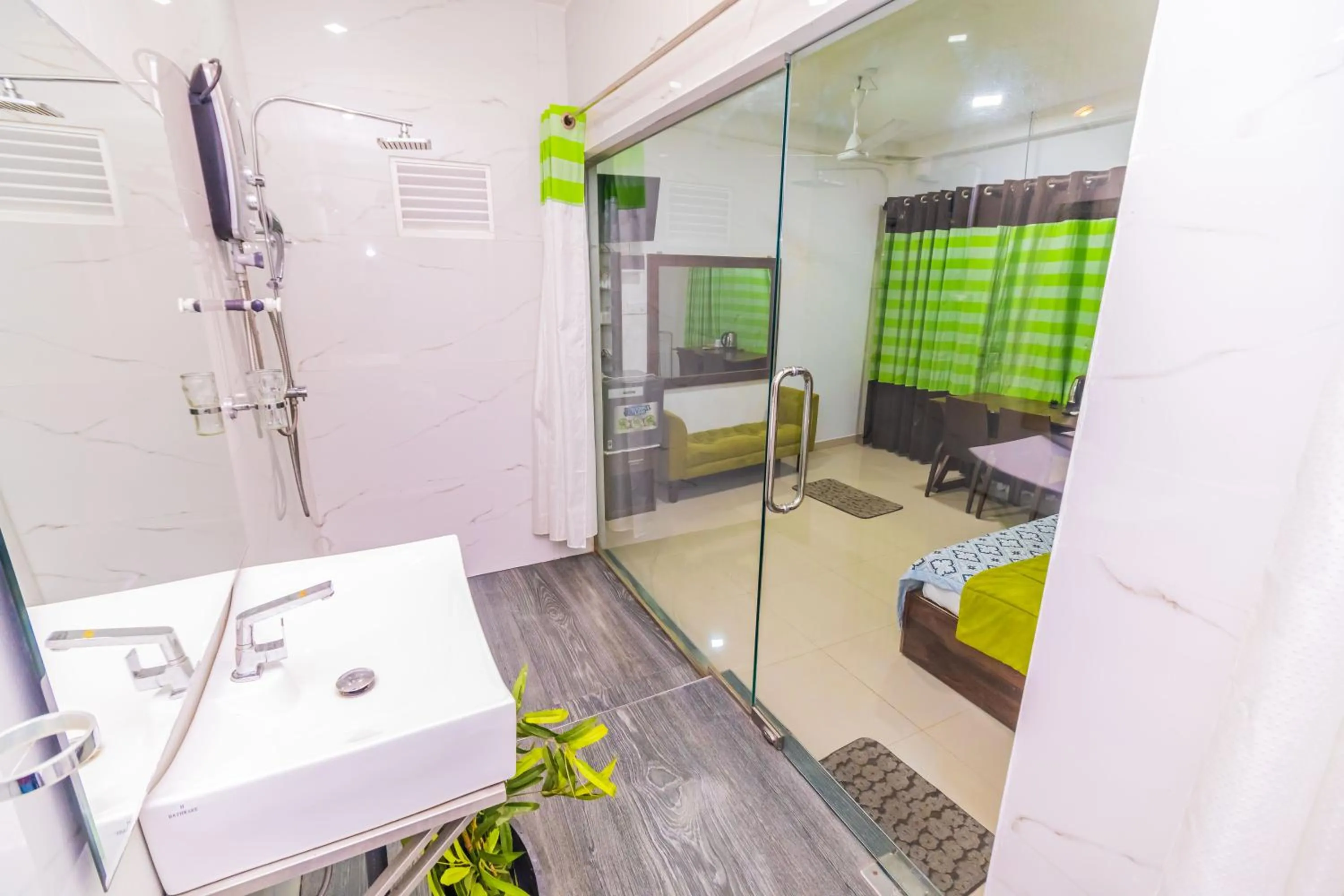 Cinnamon Airport Residencies