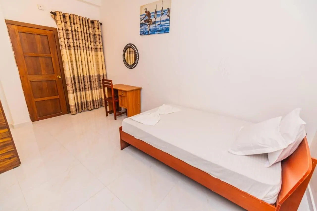 Bed in Cinnamon Airport Residencies