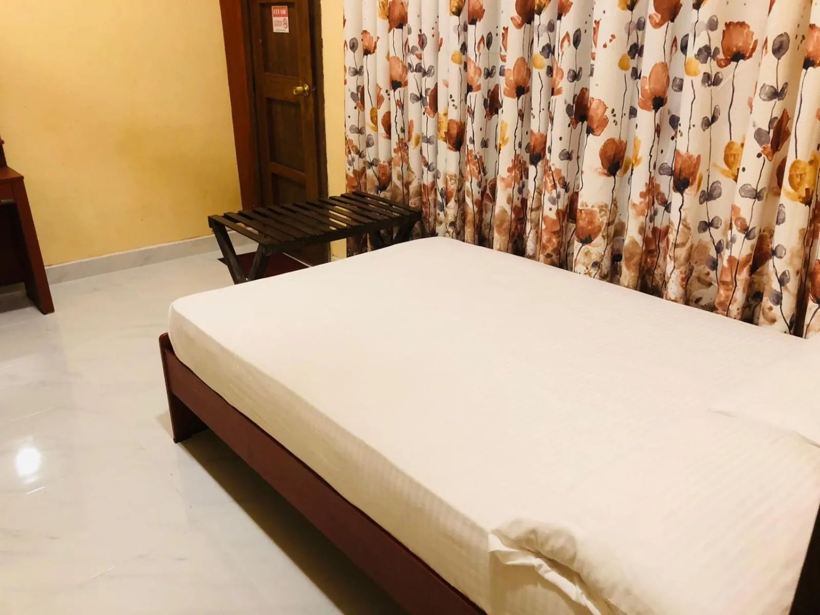 Bed in Cinnamon Airport Residencies