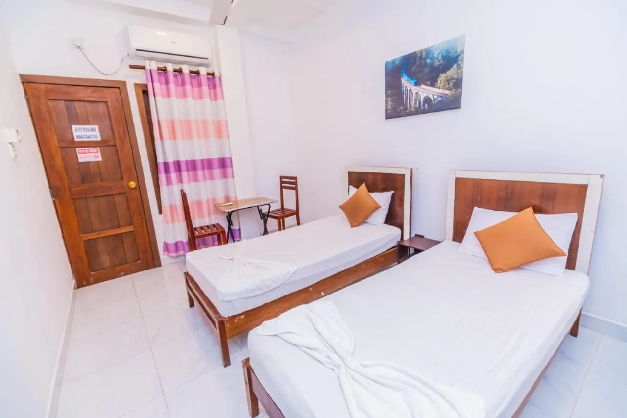 Bed in Cinnamon Airport Residencies