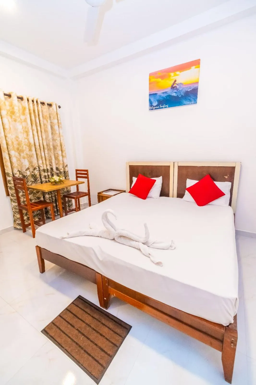 Bed in Cinnamon Airport Residencies