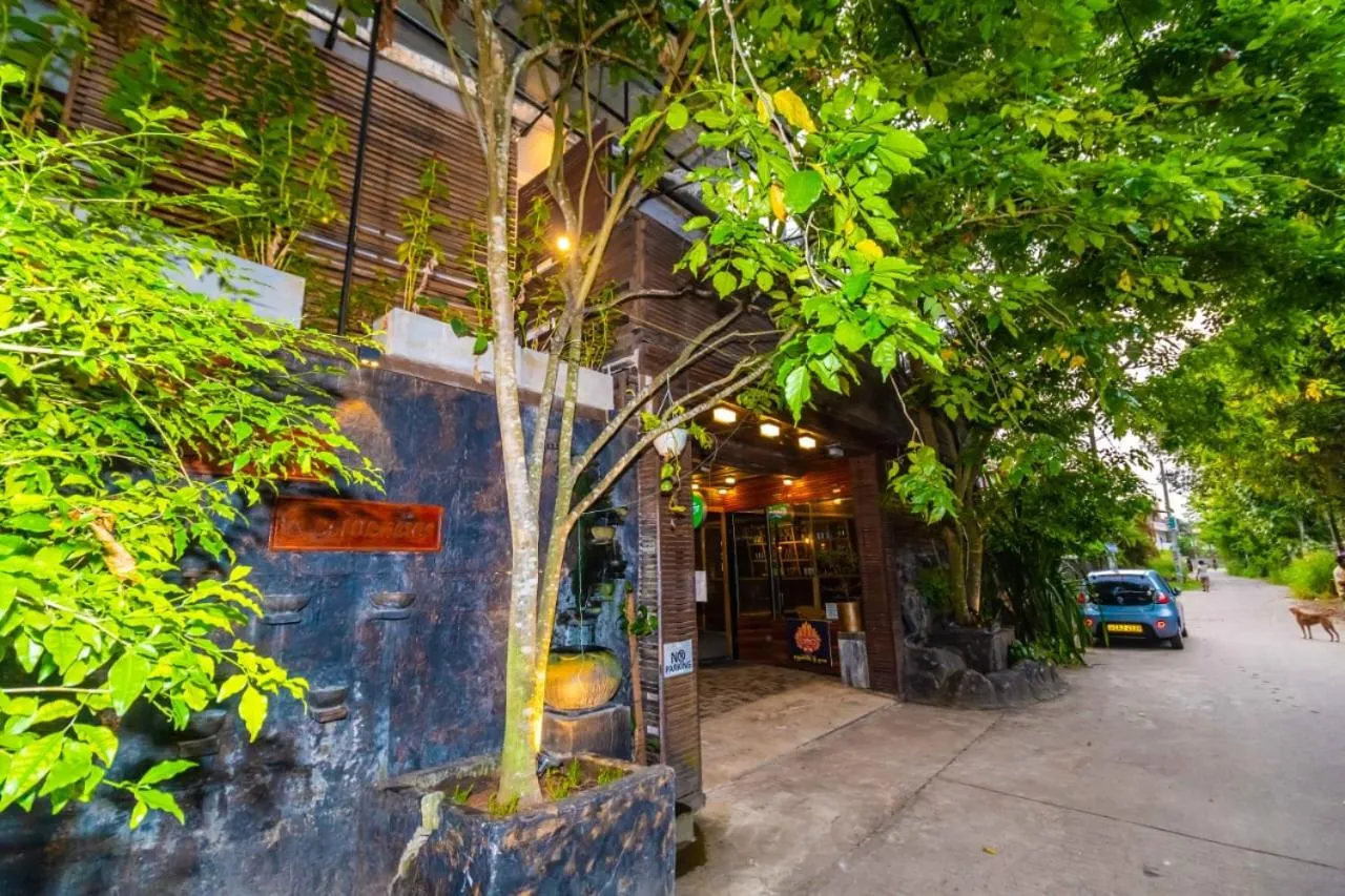 Cinnamon Airport Residencies