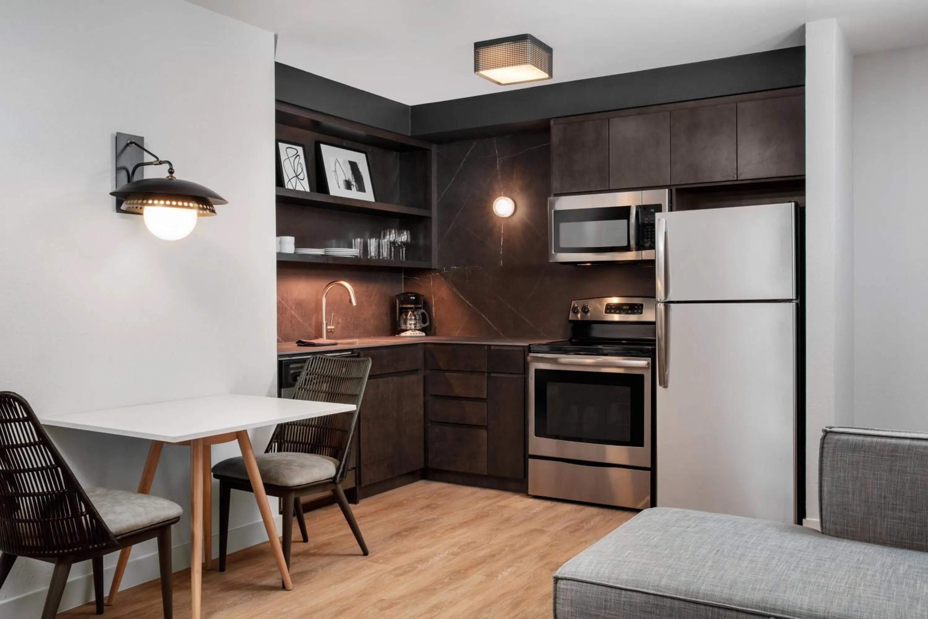 Kitchen or kitchenette in Residence Inn by Marriott Miami Aventura Mall