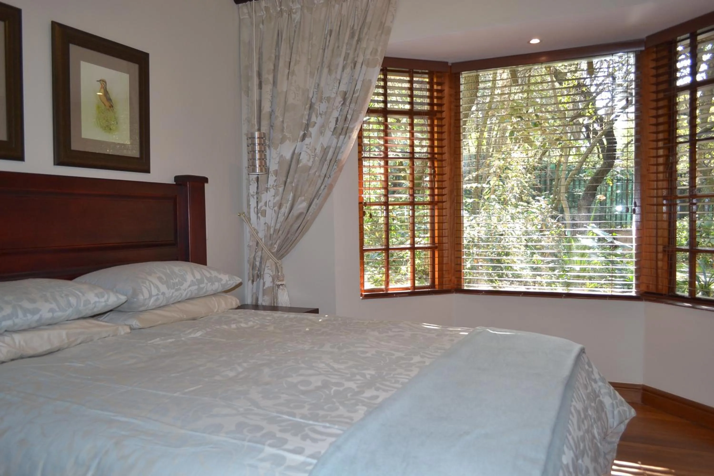 Bedroom, Bed in Lydall Wild Tranquil Garden Suites