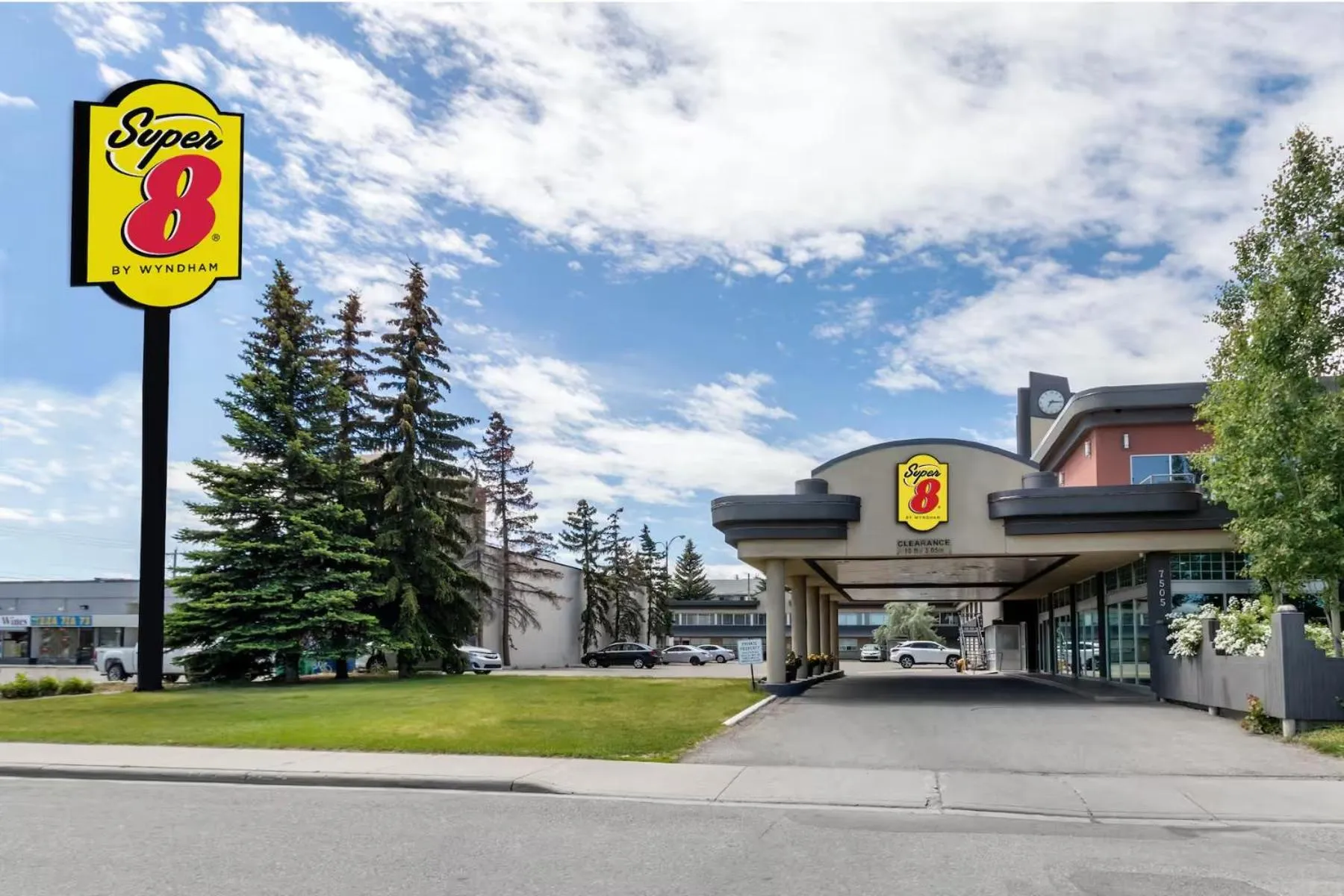 Property building in Super 8 by Wyndham Macleod Trail Calgary