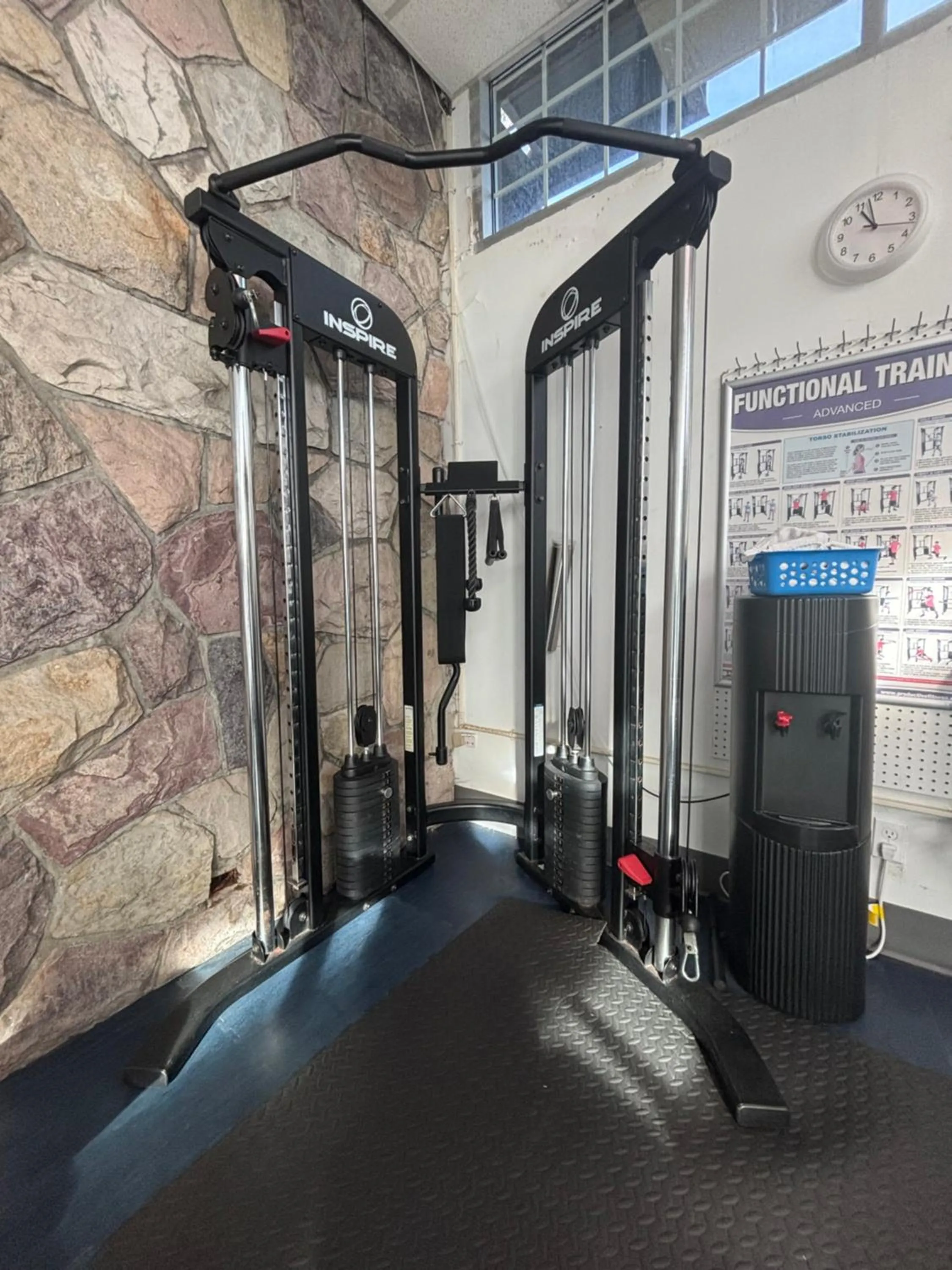 Fitness centre/facilities in Super 8 by Wyndham Macleod Trail Calgary
