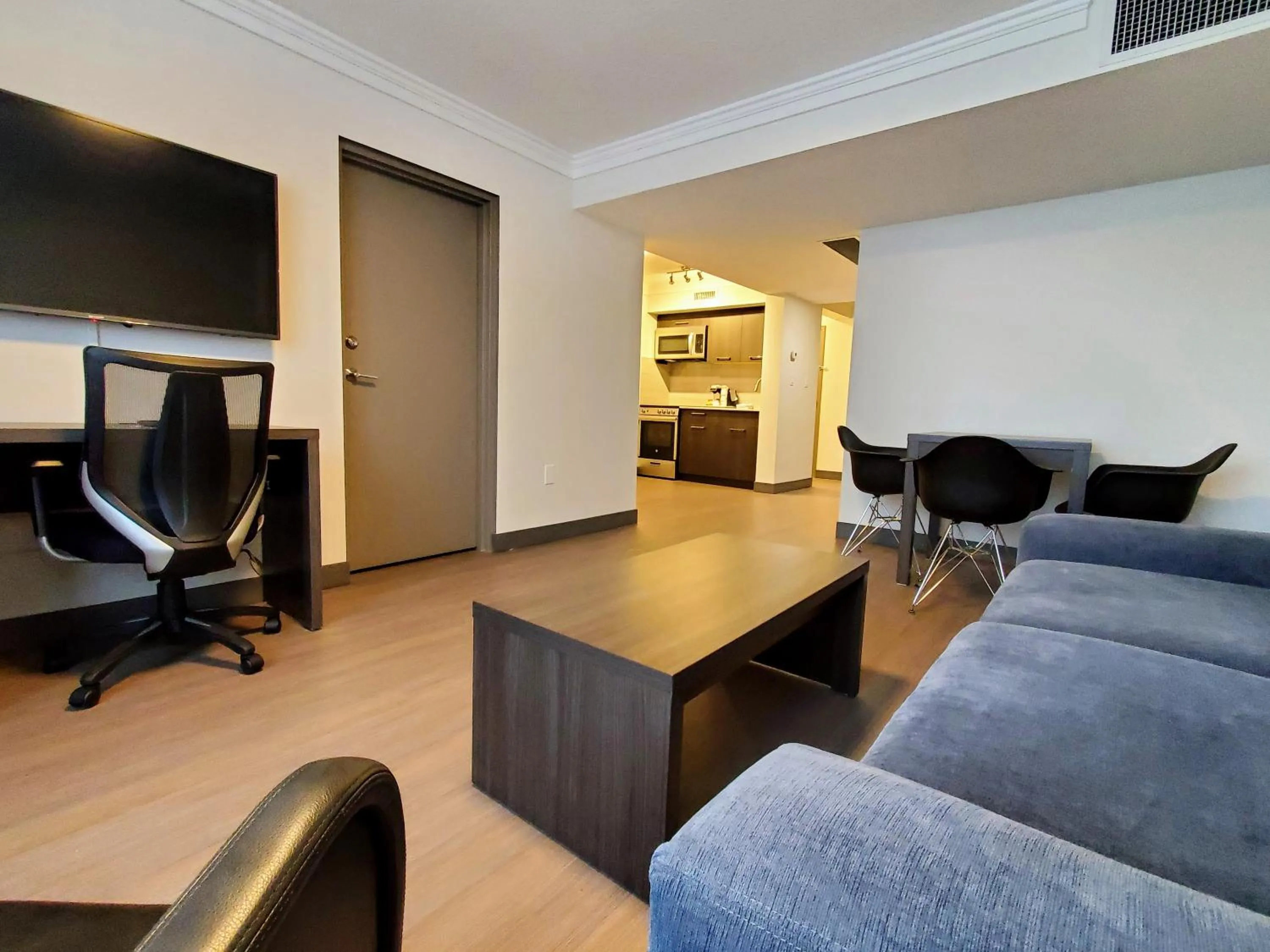 TV and multimedia in Super 8 by Wyndham Macleod Trail Calgary