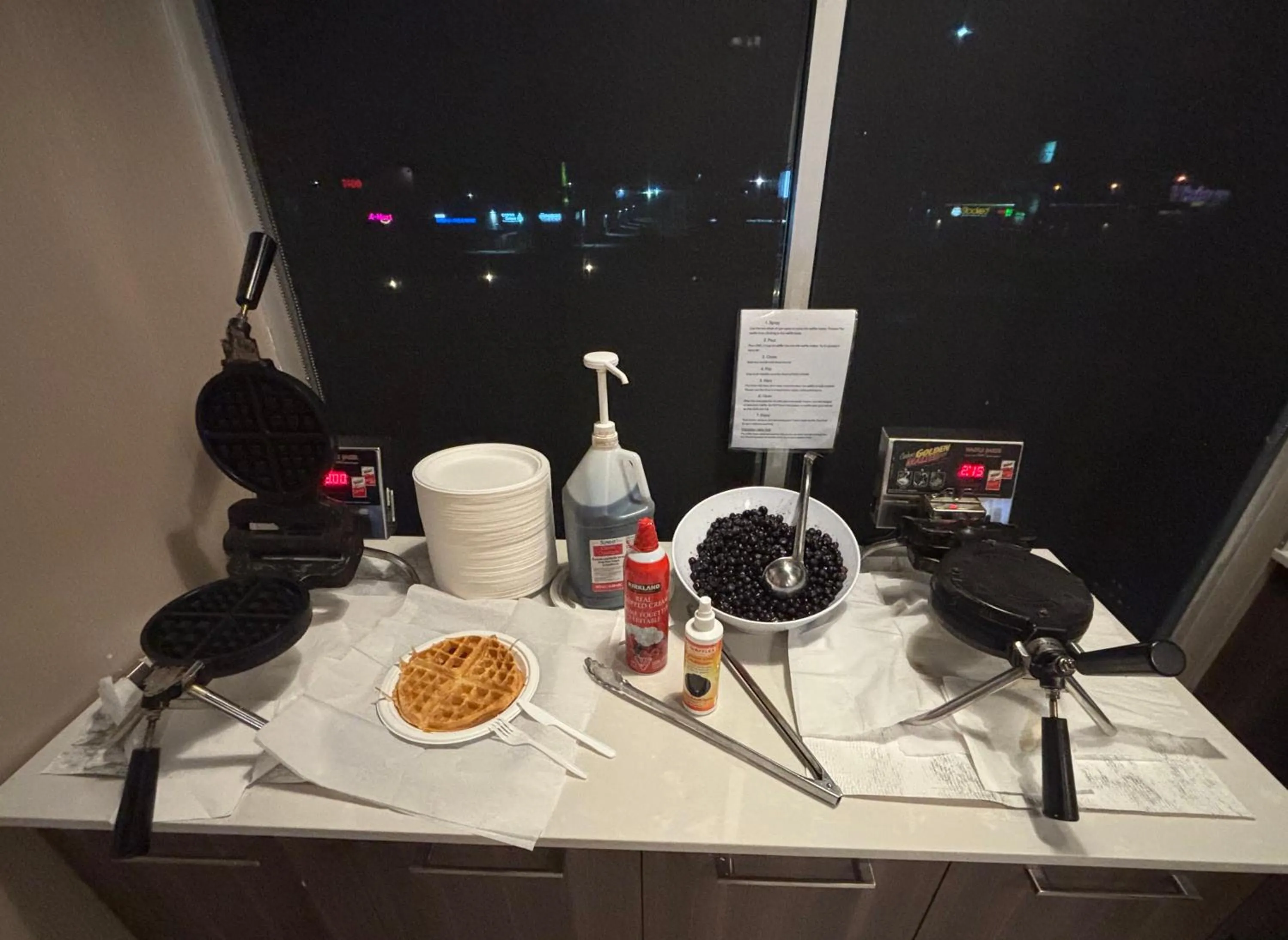 Breakfast in Super 8 by Wyndham Macleod Trail Calgary