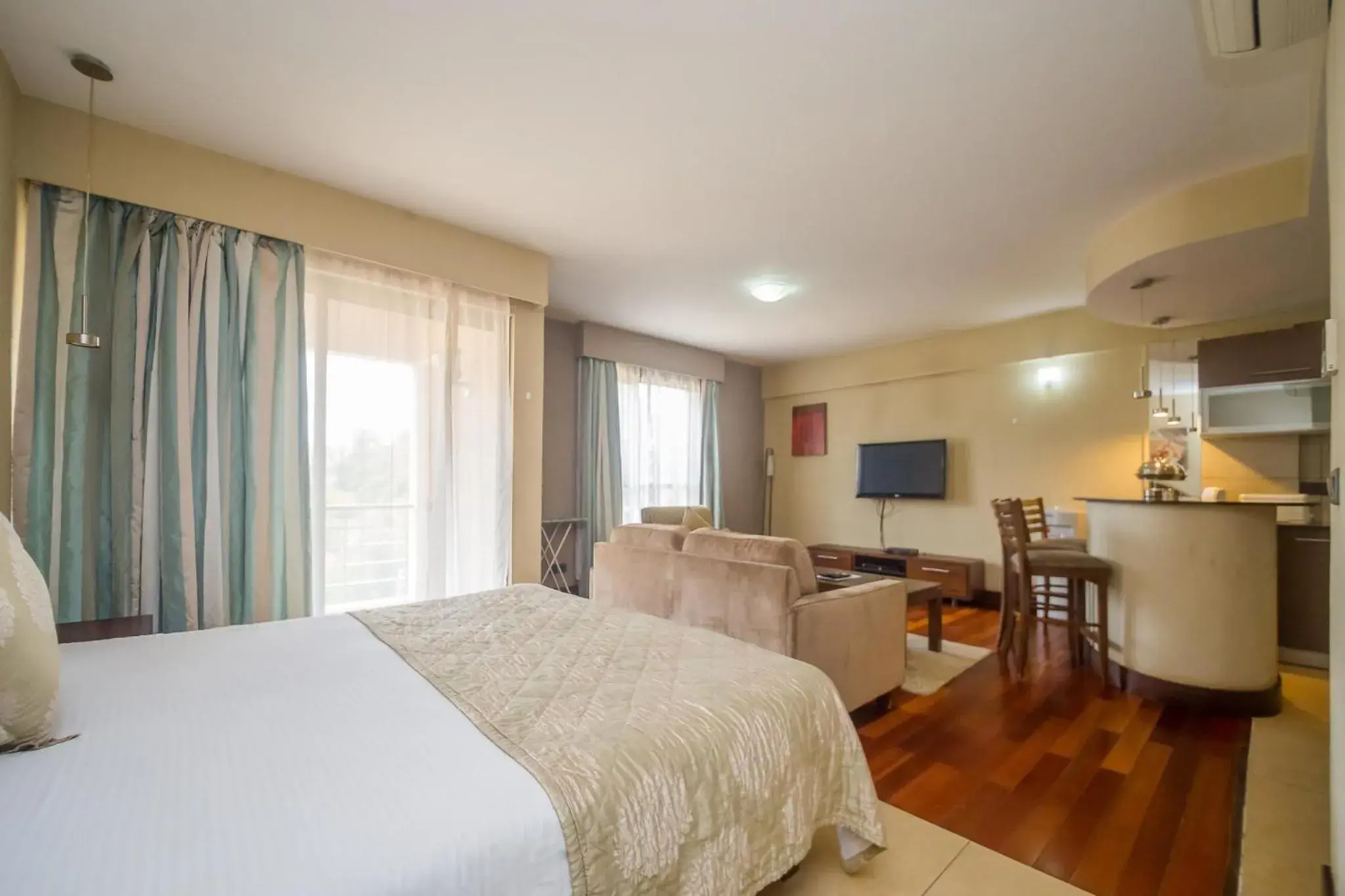 Studio Apartment with Balcony in Taarifa Suites by Dunhill Serviced Apartments Studio Apartment with Balcony in Taarifa Suites by Dunhill Serviced Apartments