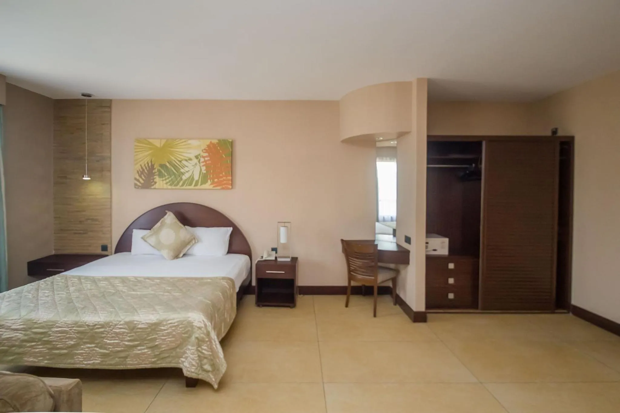 Photo of the whole room, Bed in Taarifa Suites by Dunhill Serviced Apartments